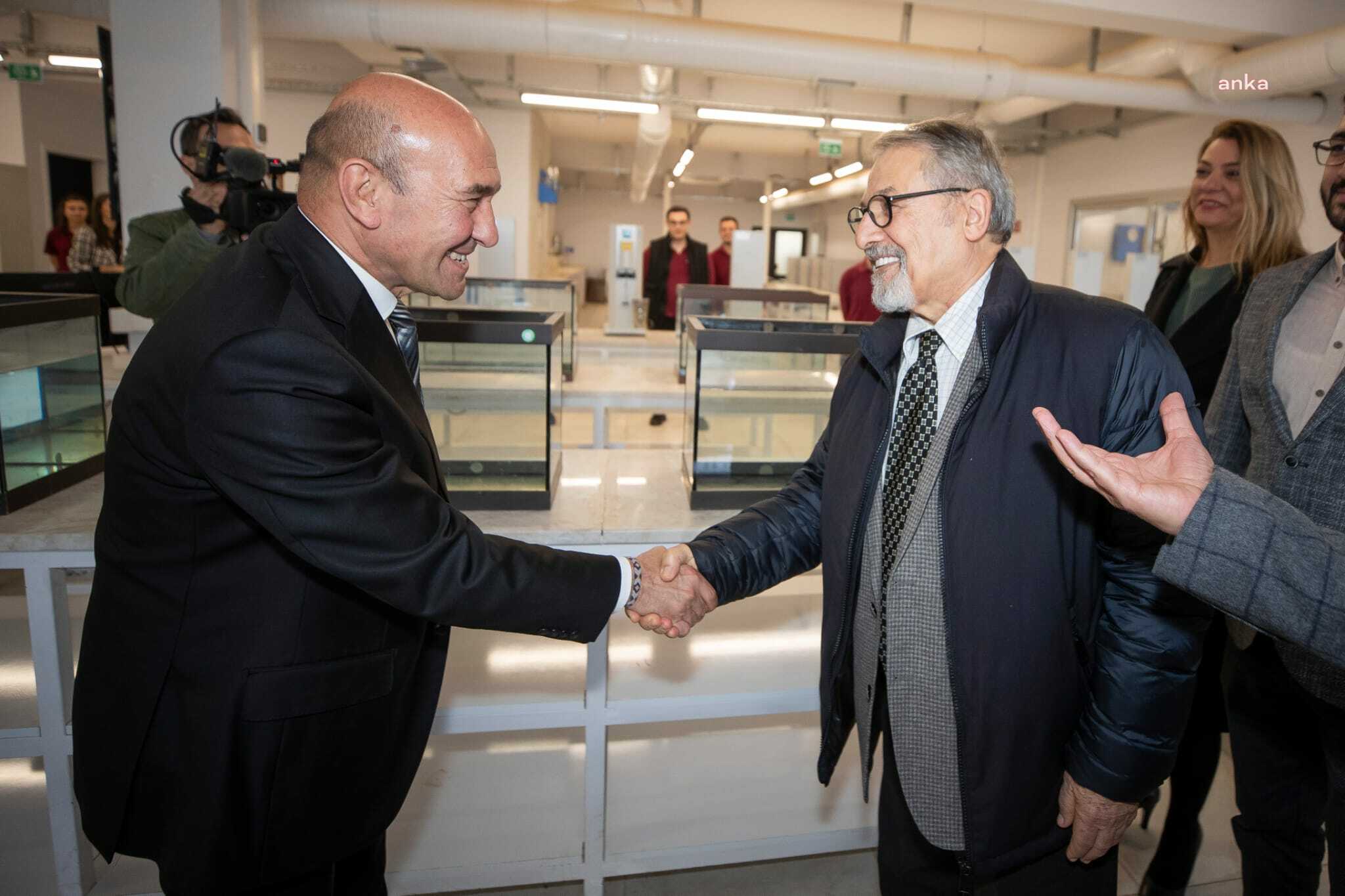 PROF. DR. NACİ GÖRÜR İZMİR’DEKİ YAPI VE ZEMİN LABORATUVARINI ZİYARET ETTİ