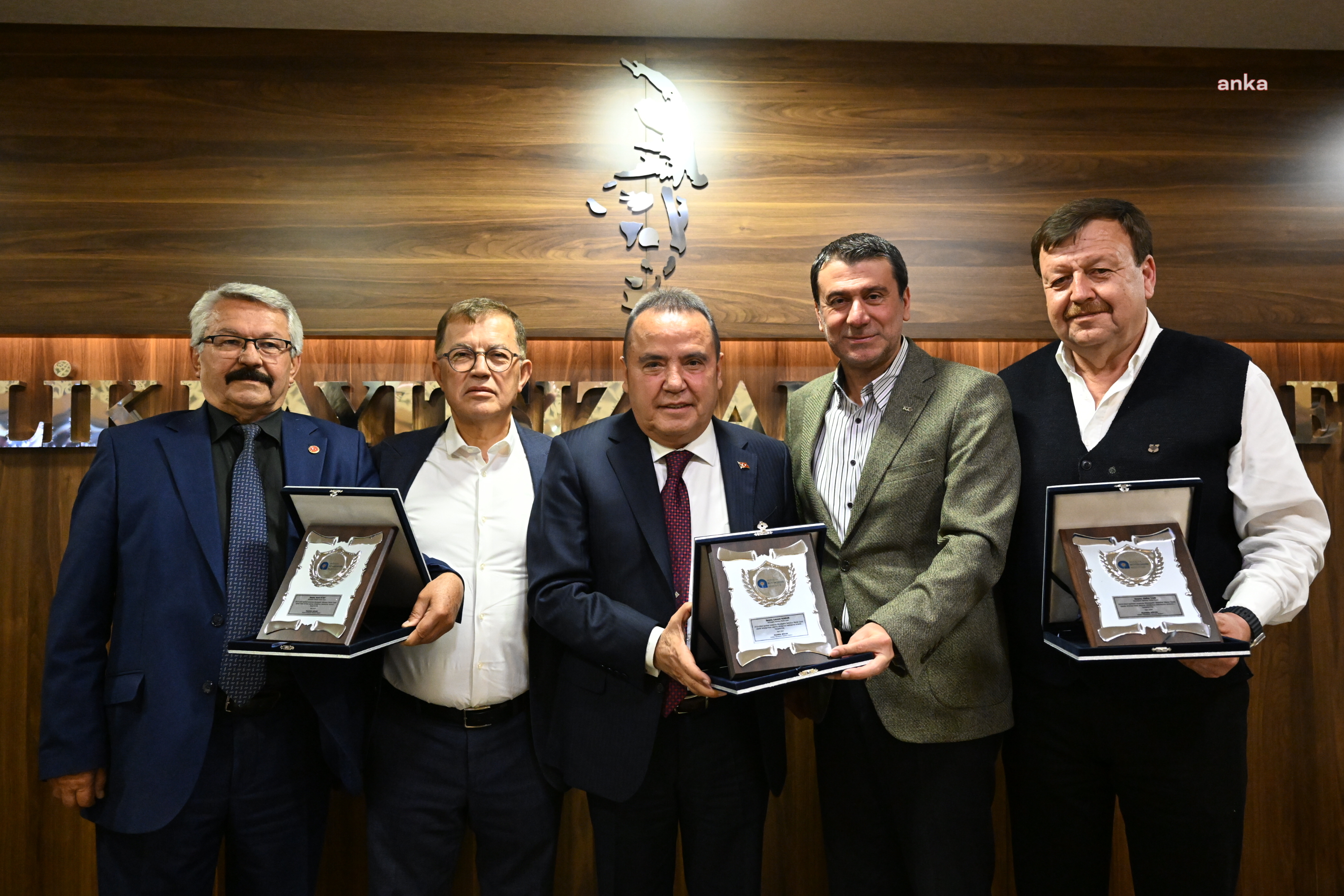 ANTALYA BÜYÜKŞEHİR BELEDİYE MECLİSİ, İSRAL'İN BAT-YAM ŞEHRİYLE 'KARDEŞ ŞEHİR' İLİŞKİSİNİ KAPSAYAN PROTOKOLÜ SONLANDIRDI