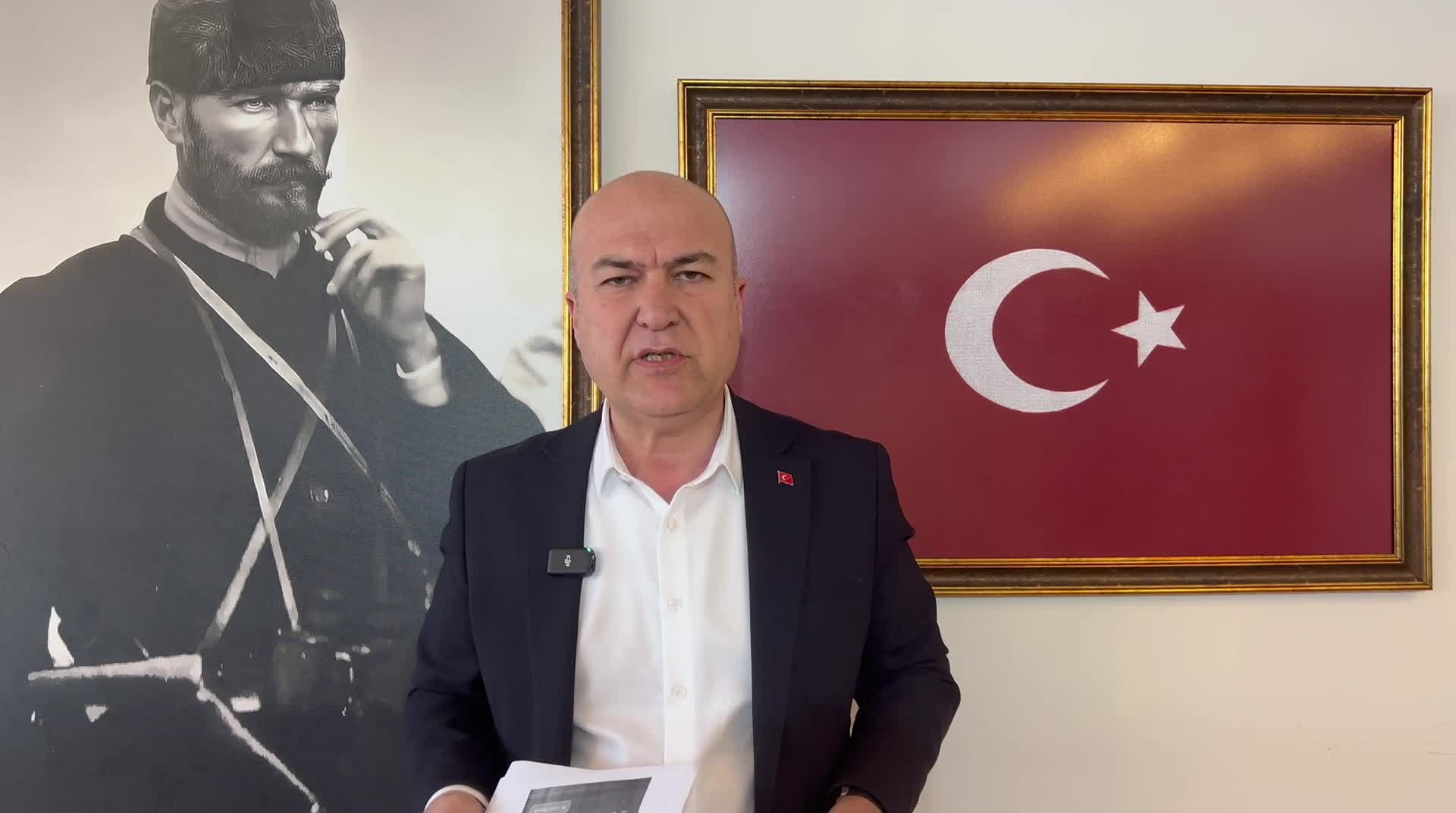CHP'Lİ MURAT BAKAN'DAN İÇİŞLERİ BAKANI YERLİKAYA'YA İSTİFA ÇAĞRISI: "DAHA ÖNCE AYAKKABI NUMARASINI BİZ BİLİYORDUK TERÖRİSTLERİN, ŞİMDİ TERÖRİSTLER İNTERNETTEN TÜRKİYE CUMHURİYETİ VATANDAŞLARININ AYAKKABI NUMARASINA KADAR ÖĞRENEBİLİYOR"