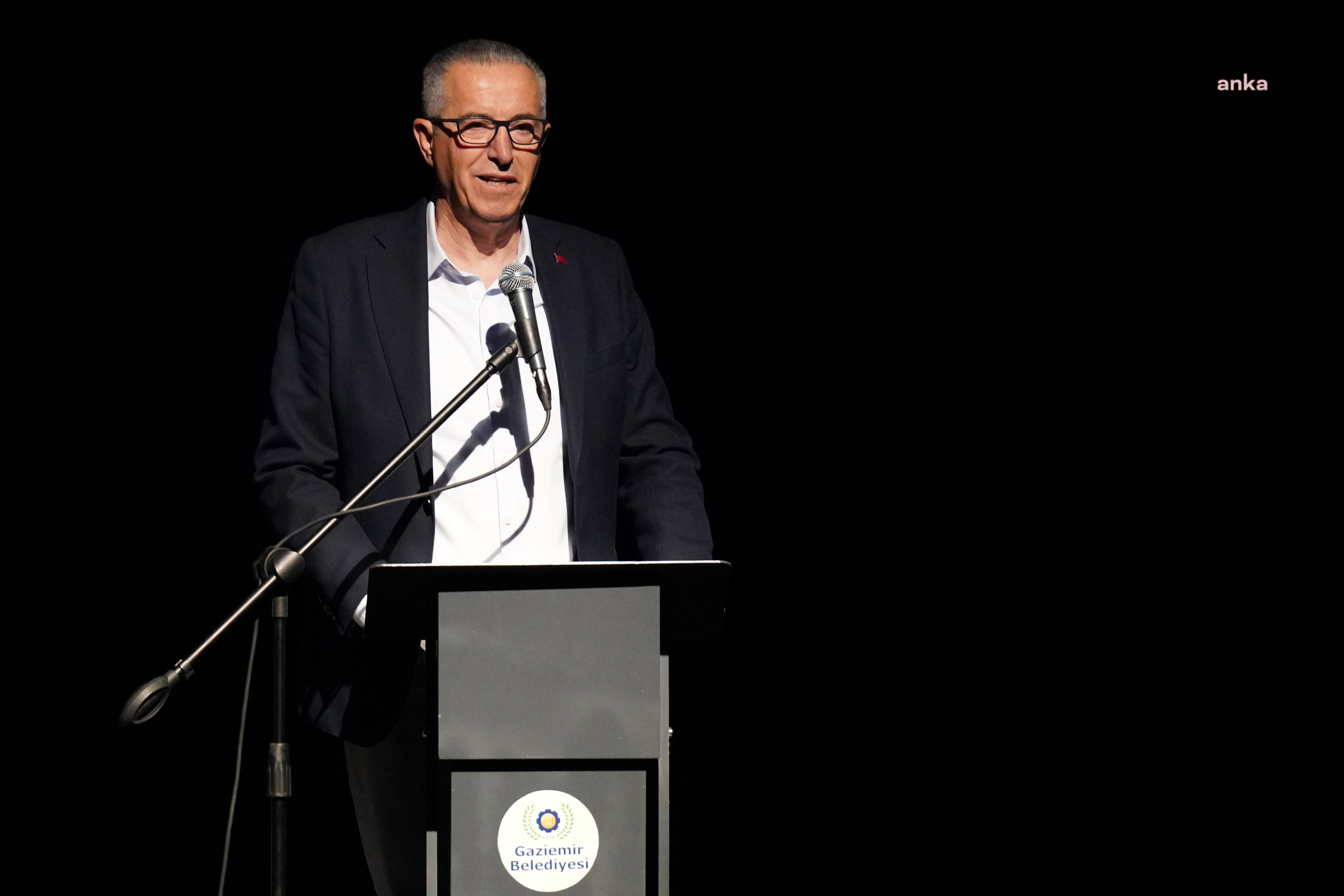 GAZİEMİR’DE 'SAĞLIKLI YAŞ ALMA' BULUŞMASINDA, TİROİD VE DEPRESYONUN HASTALIKLARI İLE TEDAVİ YÖNTEMLERİ ANLATILDI