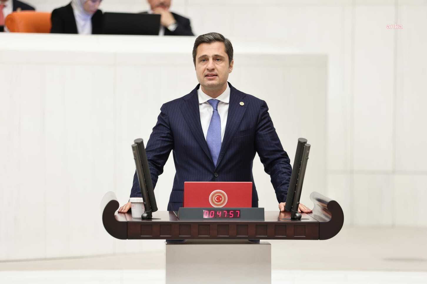 DENİZ YÜCEL’DEN BAKAN KOCA’YA: “İZMİR BAYRAKLI ŞEHİR HASTANESİ’NDE, DOKTORLARIN VE HEMŞİRELERİN AMELİYATHANELERİ TEMİZLEMEK ZORUNDA KALDIĞI DOĞRU MUDUR”