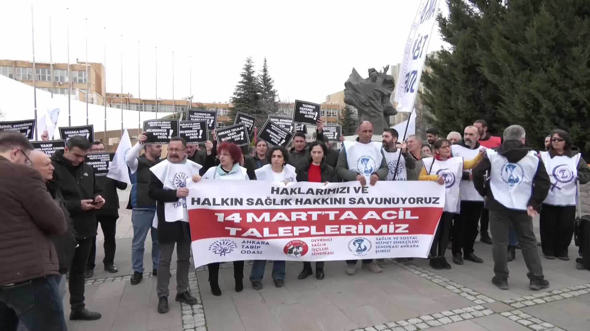 ANKARA TABİP ODASI EYLEM YAPTI... ZELİHA AKSAZ ŞAHBAZ: 14 MART TIP BAYRAMI BAYRAM OLMAKTAN ÇIKTI, SAĞLIK EMEKÇİLERİNİN HAK ARADIĞI BİR GÜNE DÖNÜŞTÜ"