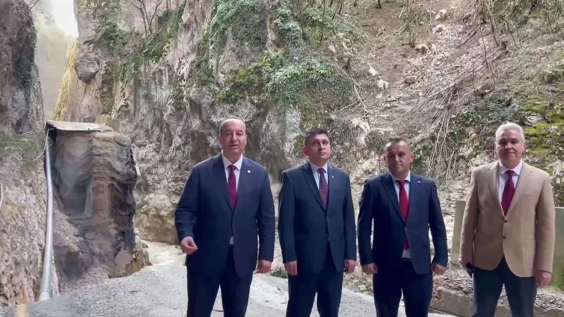CEVDET AKAY, SELDE ÇÖKEN ŞEKER KANYONU YOLUNUN YAPILMAMASINI ELEŞTİRDİ: “HEM TURİZM AÇISINDAN HEM DE ORMAN GELİRLERİ AÇISINDAN GELİR KAYBI VAR”