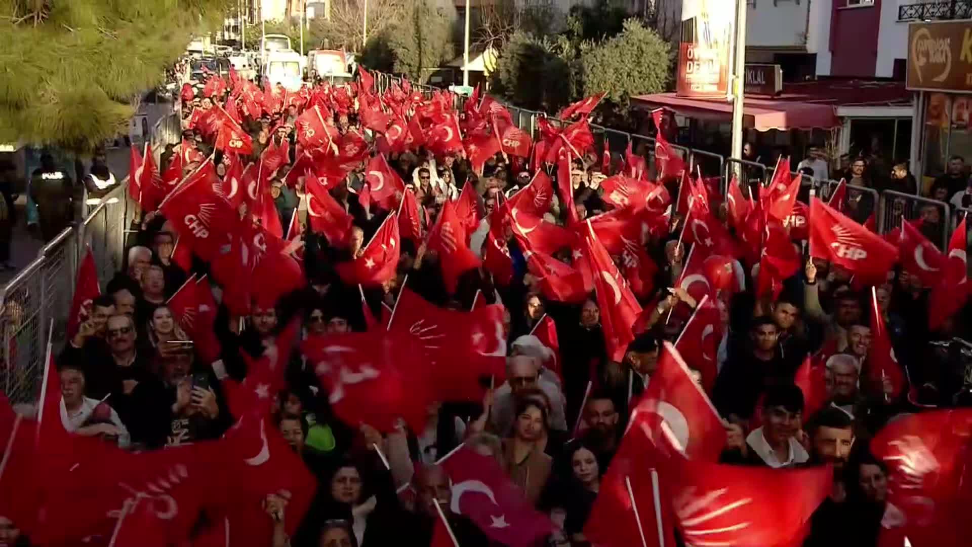 CHP GENEL BAŞKANI ÖZEL, TORBALI'DA: "TÜRKİYE İTTİFAKI 31 MART'TA KAZANACAK"