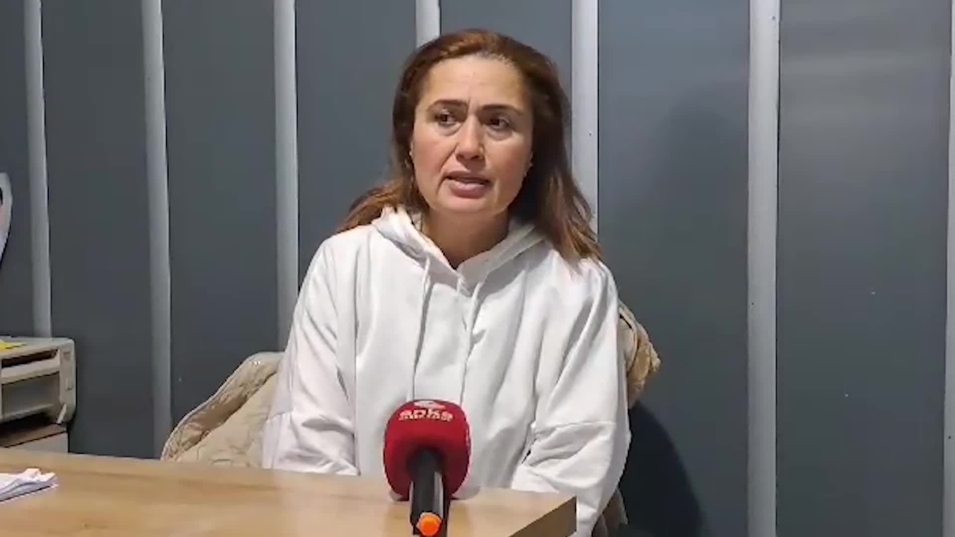 HOPA'DA MUHTAR ADAYI EMİNE BAŞAR: "ARTVİN HOPA'DA MAHALLEYE BİR KADIN ELİ DEĞECEK DİYE YOLA ÇIKTIM"