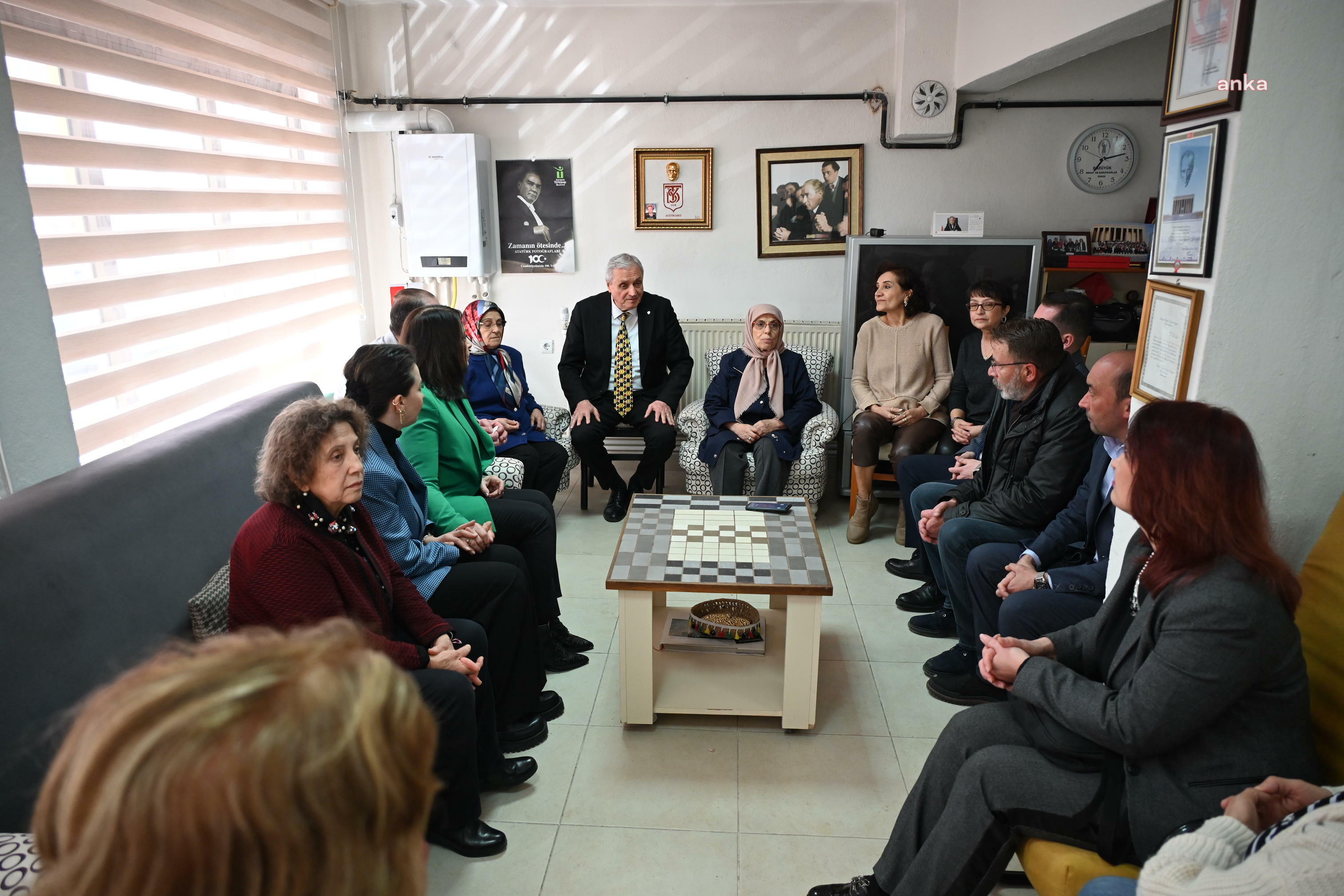 BOZÜYÜK BELEDİYE BAŞKANI BAKKALCIOĞLU'NDAN YARDIM SEVENLER DERNEĞİ'NE ZİYARET