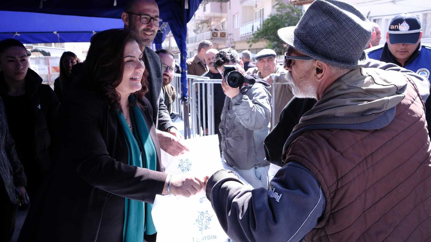 AYDIN BÜYÜKŞEHİR BELEDİYE BAŞKANI ÇERÇİOĞLU, GERMENCİK’TE VATANDAŞLARLA BULUŞTU