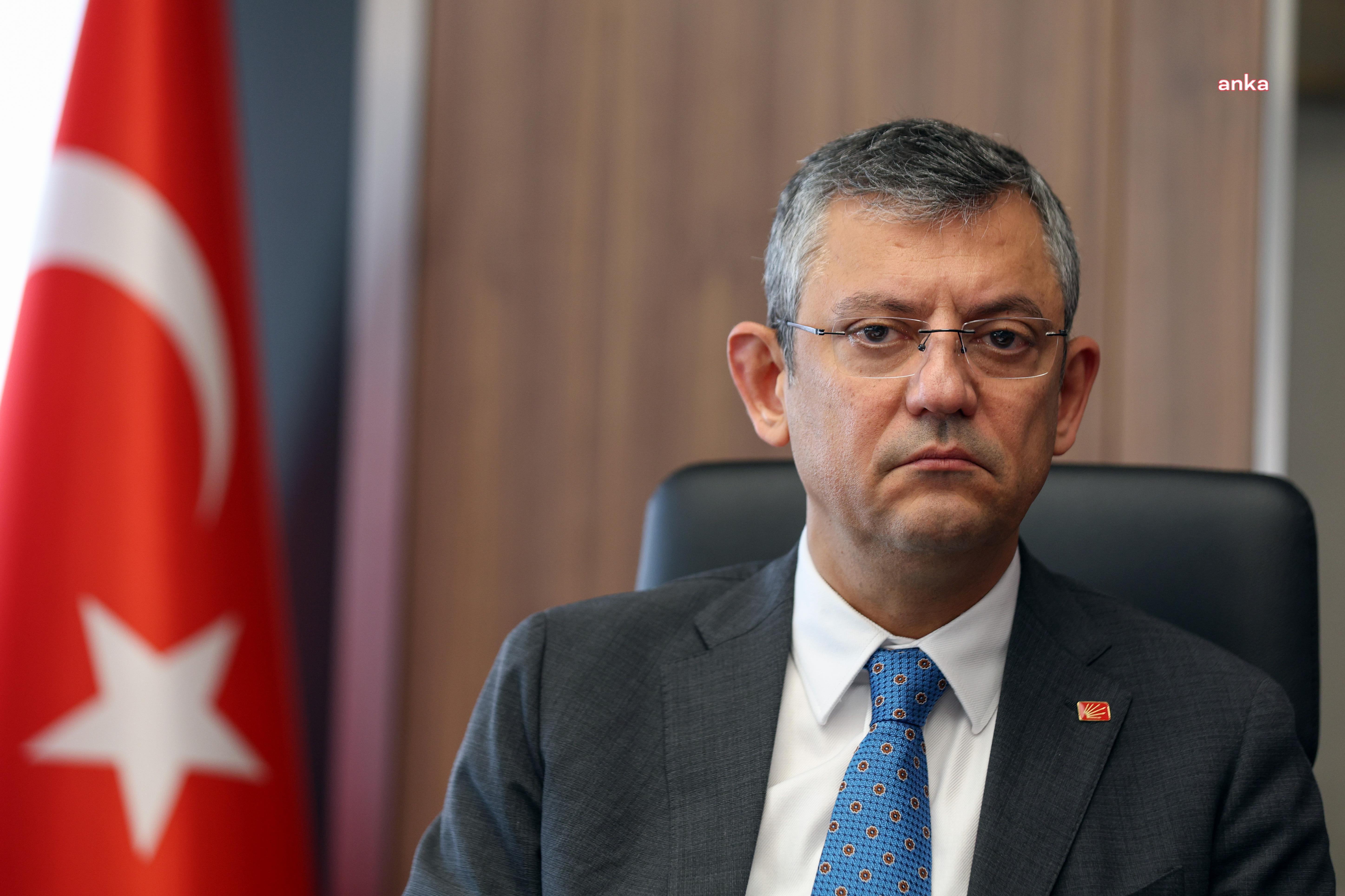 CHP GENEL BAŞKANI ÖZEL, ŞENYAŞAR AİLESİYLE GÖRÜŞTÜ