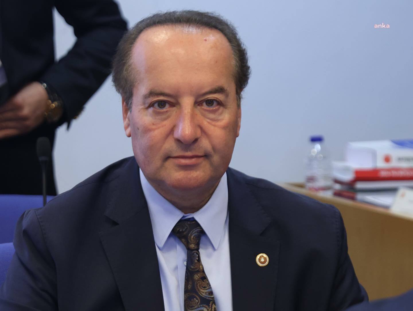 CEVDET AKAY'DAN ZİRAAT BANKASI'NDA USULSÜZ ALTIN ALIMI İDDİASI: "İŞLEM YAPILAN TÜZEL MÜŞTERİLER KİMDİR?"