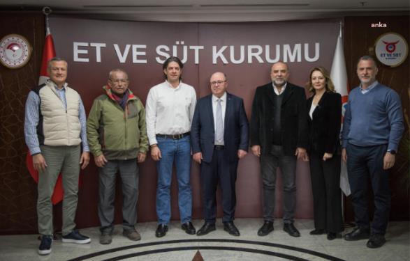TÜSEDAD GENEL BAŞKANI SOLAKOĞLU, ESK BAŞKANI  KAYHAN İLE GÖRÜŞTÜ: "BREZİLYA VE URUGUAY İLE ANLAŞMALAR YAPILDI. MAYIS SONUNA KADAR 600 BİN BAŞIN 150 BİNİ TESLİM EDİLMİŞ OLACAK"