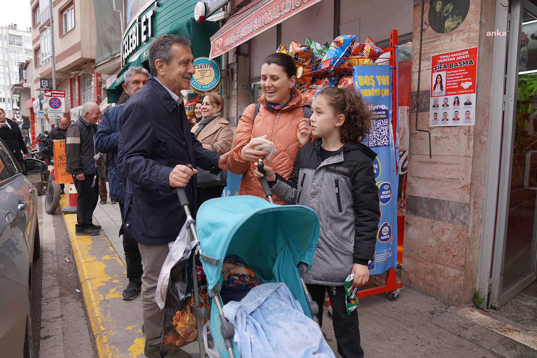 TEPEBAŞI BELEDİYE BAŞKANI ATAÇ, SAKARYA CADDESİ ESNAFIYLA BULUŞTU