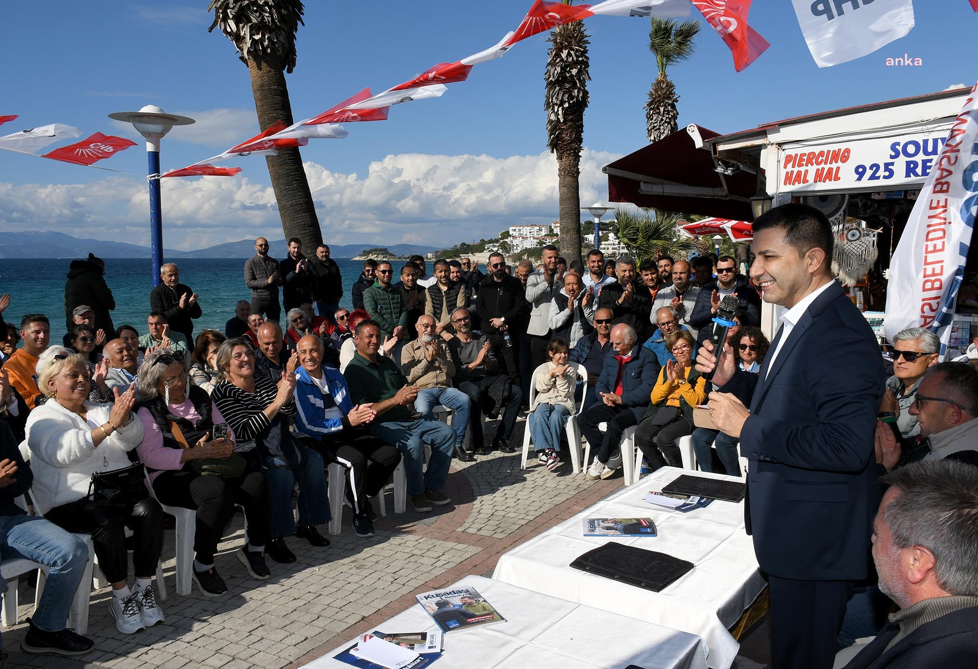 KUŞADASI BELEDİYE BAŞKANI ÖMER GÜNEL’DEN KADINLAR DENİZİ ESNAFINA ÜÇ MÜJDE