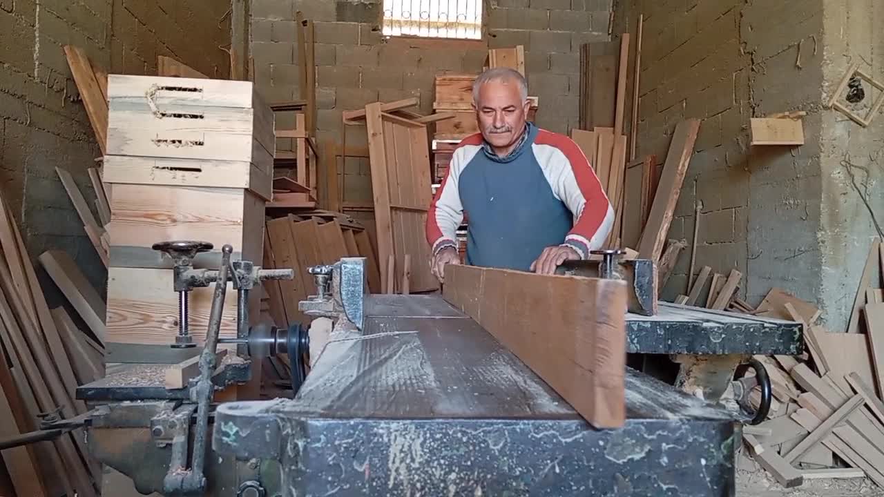 KADİRLİLİ ESNAF: ''ENFLASYON BİZİ ÖLDÜRDÜ, BİTİRDİ"
