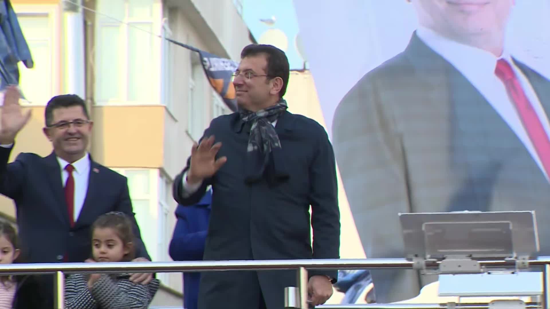 İMAMOĞLU: “İSTANBUL, SİHİRBAZLIK YAPIP ÇOCUKLARIMIZIN, GENÇLERİMİZİN GELECEĞİNİ ÇALANLARA BIRAKILMAZ”