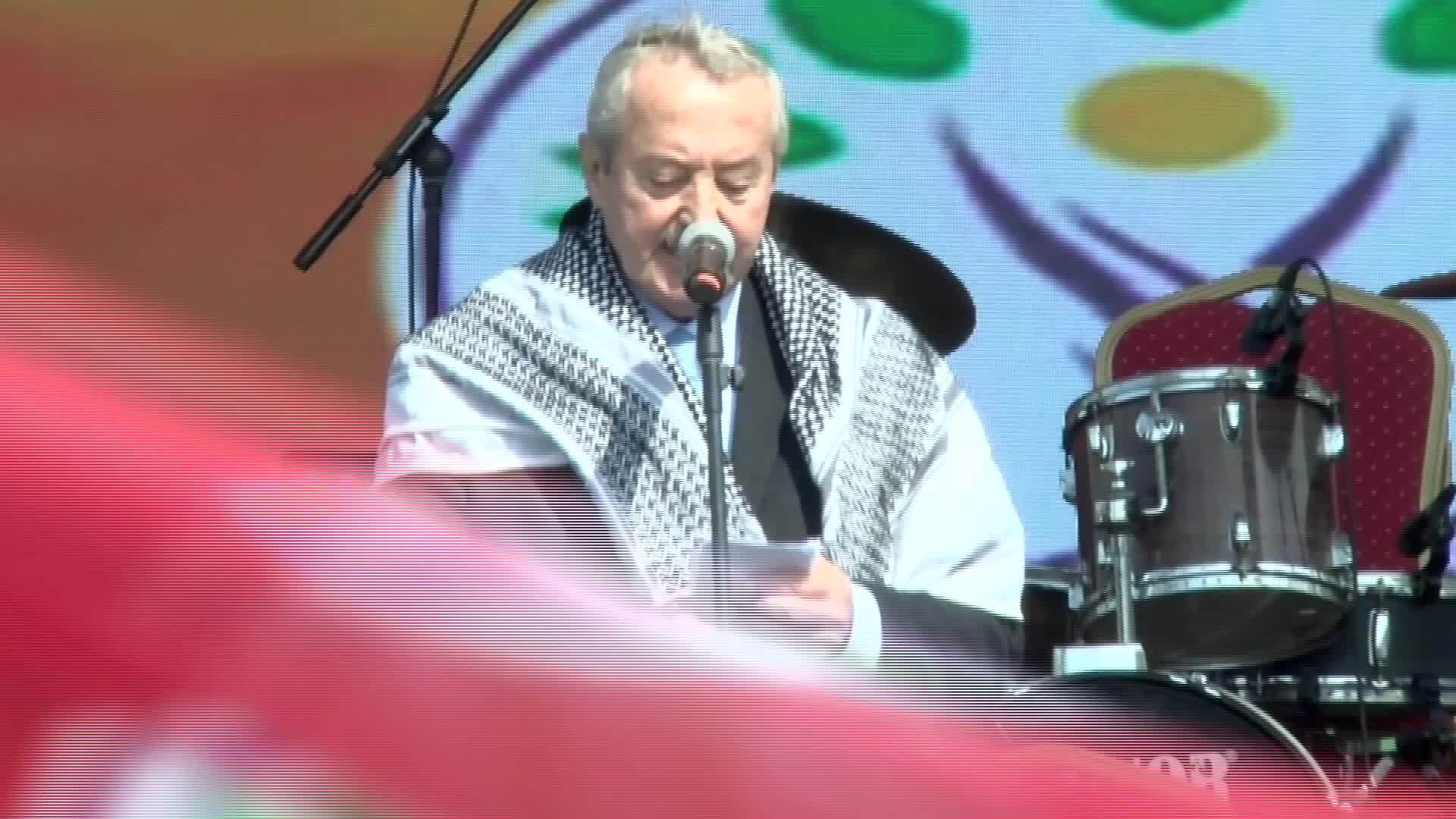 İZMİR GÜNDOĞDU MEYDANI'NDA NEVRUZ KUTLAMASI... İBRAHİM AKIN: “KAYYUM REJİMİNİ 31 MART'TA BİTİRECEĞİZ”