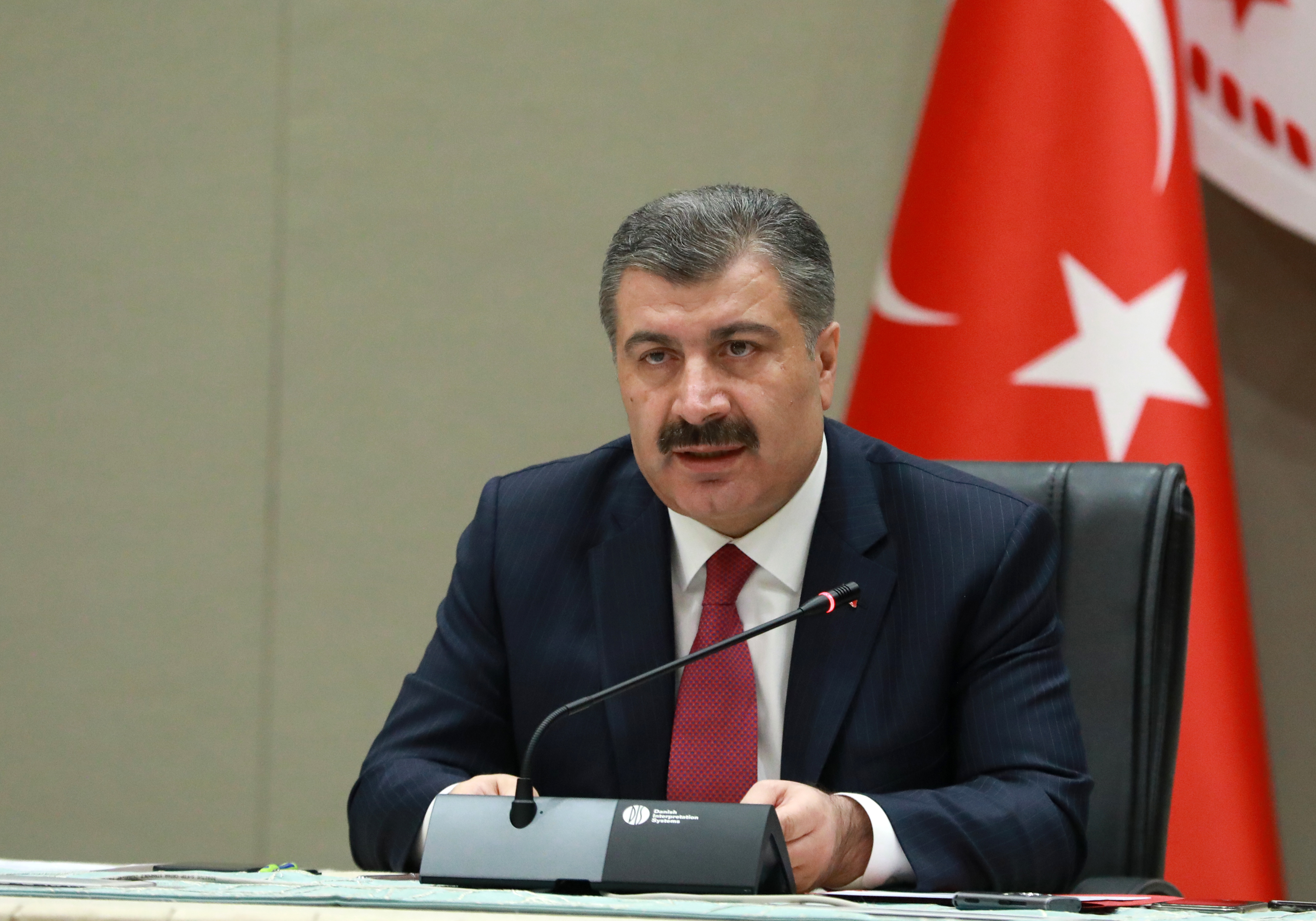 KORONAVİRÜSTEN ÖLENLERİN İKİSİ 60’IN ALTINDA