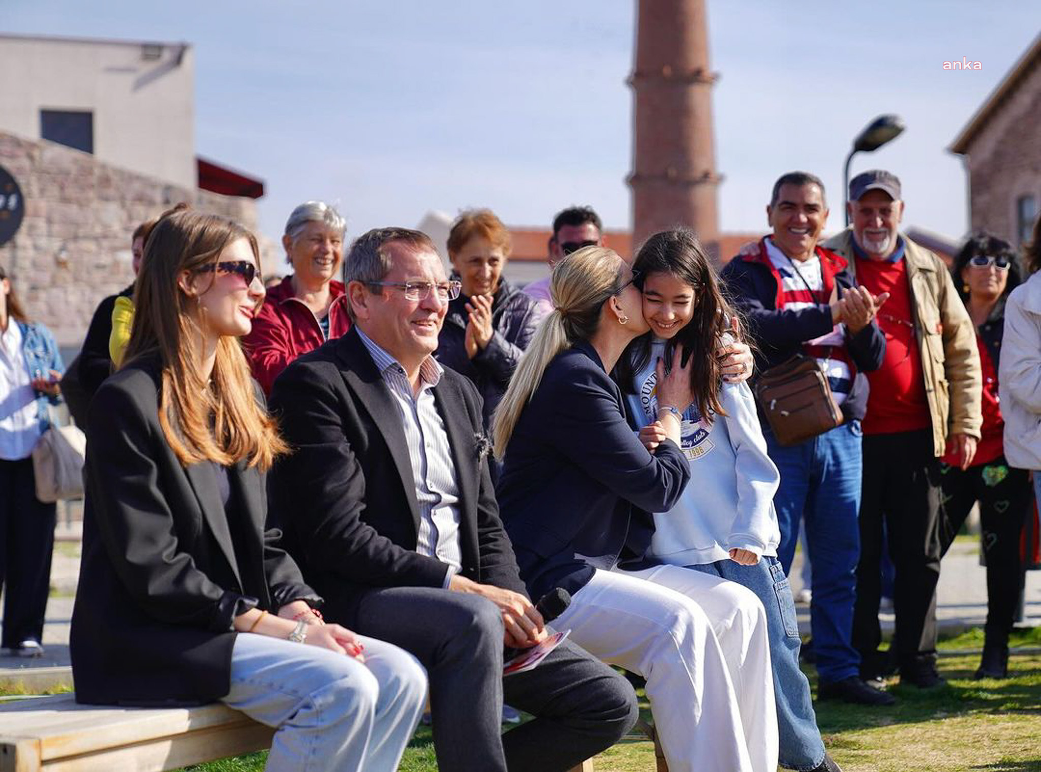 AYVALIK BELEDİYE BAŞKANI ERGİN, GENÇLERLE BİR ARAYA GELDİ