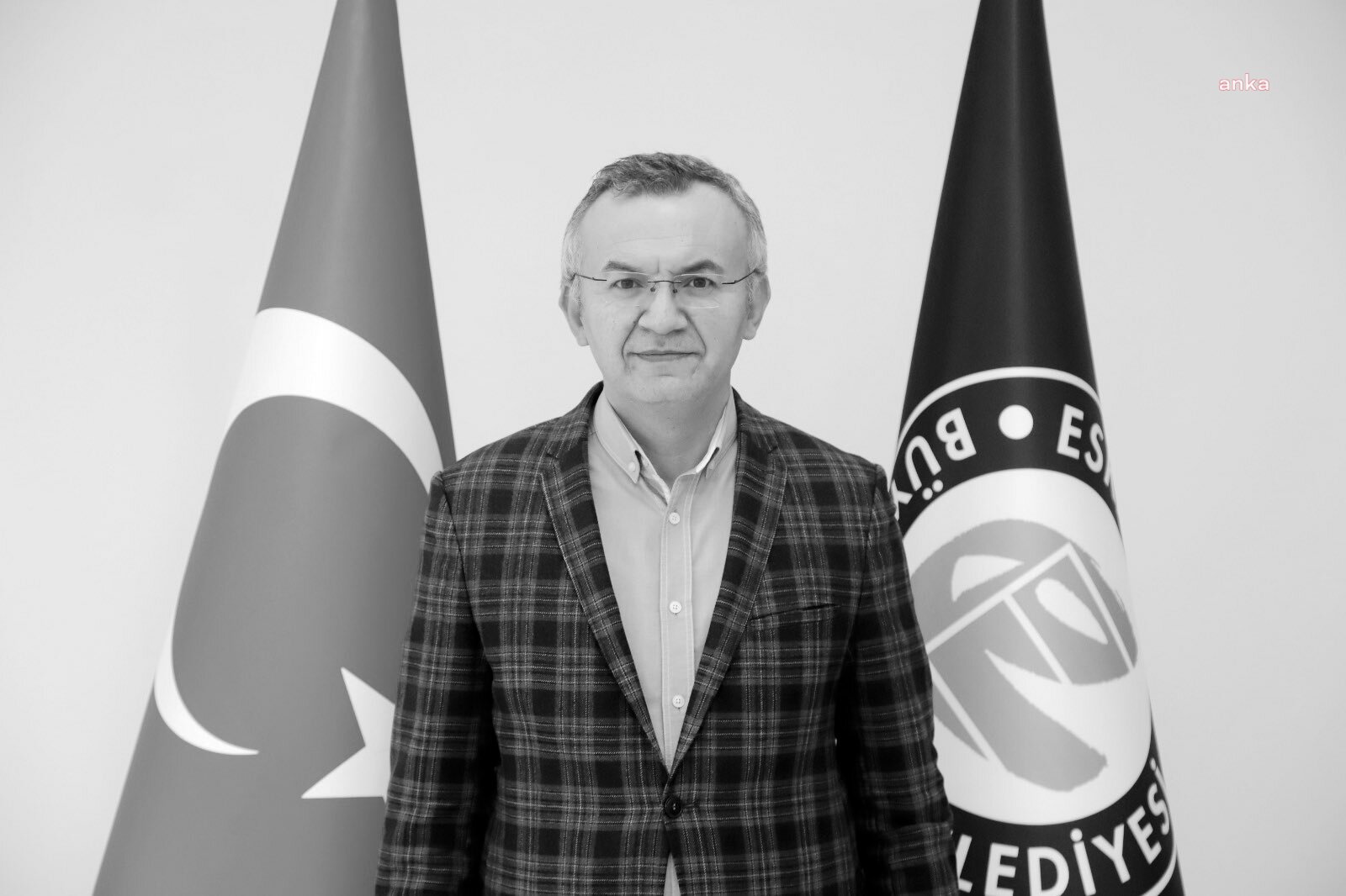 ESKİŞEHİR BÜYÜKŞEHİR BELEDİYESİ’NİN MERHUM BAŞKANVEKİLİ AYDIN ÜNLÜCE, MEZARI BAŞINDA ANILACAK