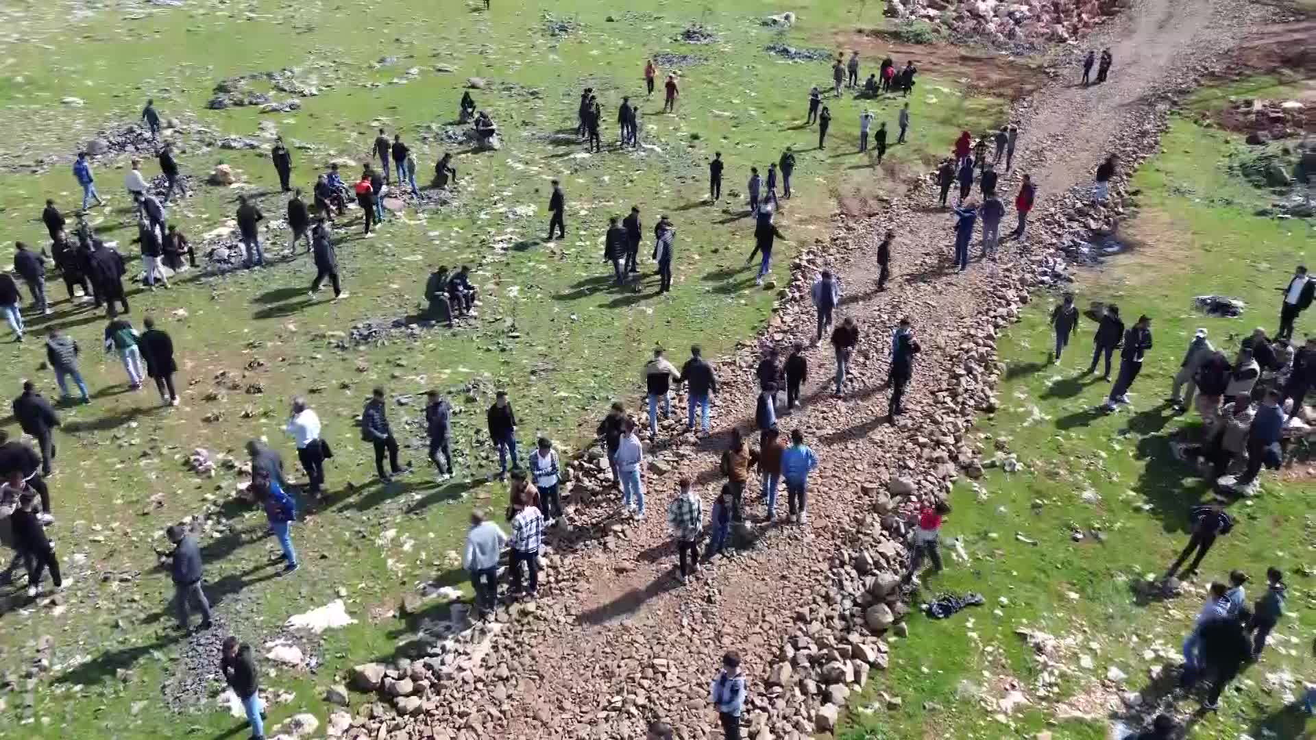 GAZİANTEP YAVUZELİ KÖYLÜLERİ, MERALARININ KAMULAŞTIRILMASINI PROTESTO ETTİ: "HAYVANIN OTUNA DA GÖZ DİKTİLER, BENİM MERAMI NİYE ALIYORSUNUZ"