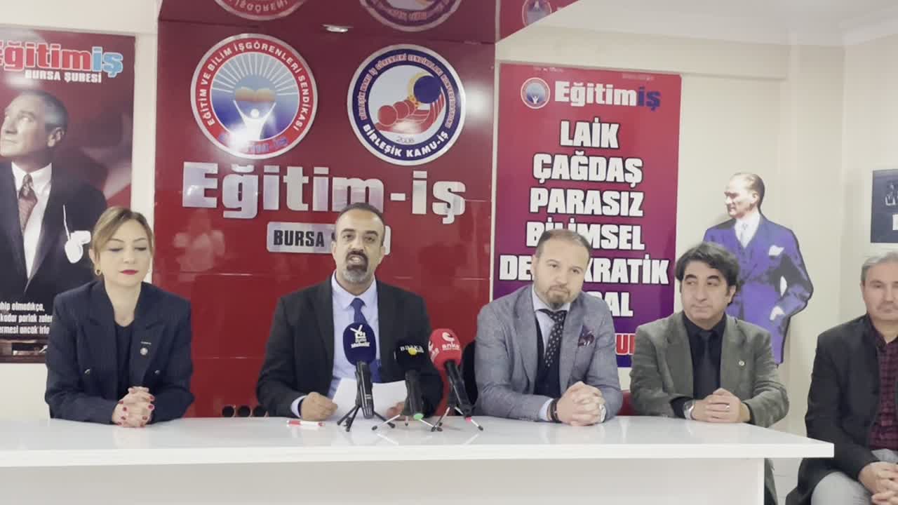 BİRLEŞİK KAMU İŞ SENDİKASI BURSA ŞUBESİ: "FETÖ BENZERİ SOHBET TOPLANTILARI DÜZENLEYENLERİ TAKİP ETMEK CUMHURİYET SAVCILARININ GÖREVİDİR"