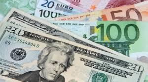 DOLAR REKOR DENİYOR