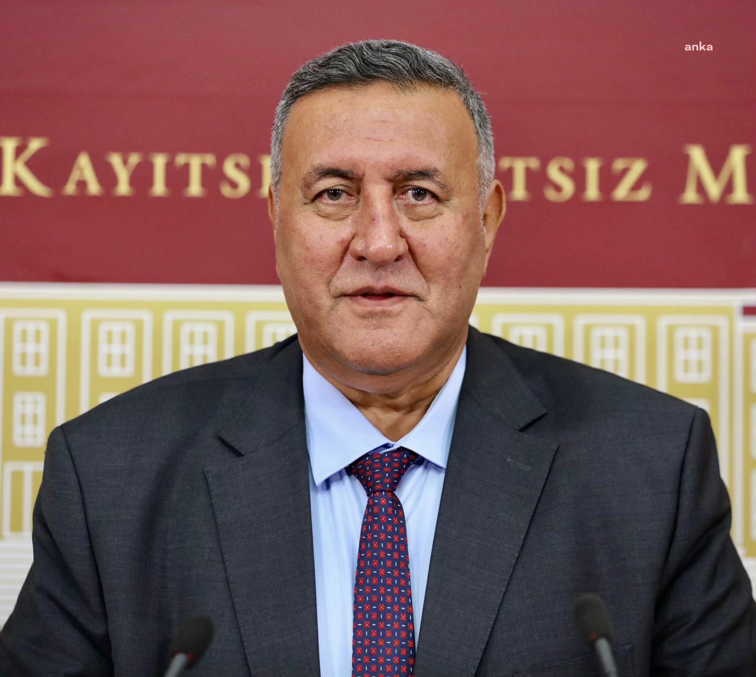 ÖMER FETHİ GÜRER, TAŞERON FİRMADA ÇALIŞANLAR VE BELEDİYE ŞİRKET İŞÇİLERİNİN KADROYA ALINMASI İÇİN KANUN TEKLİFİ VERDİ