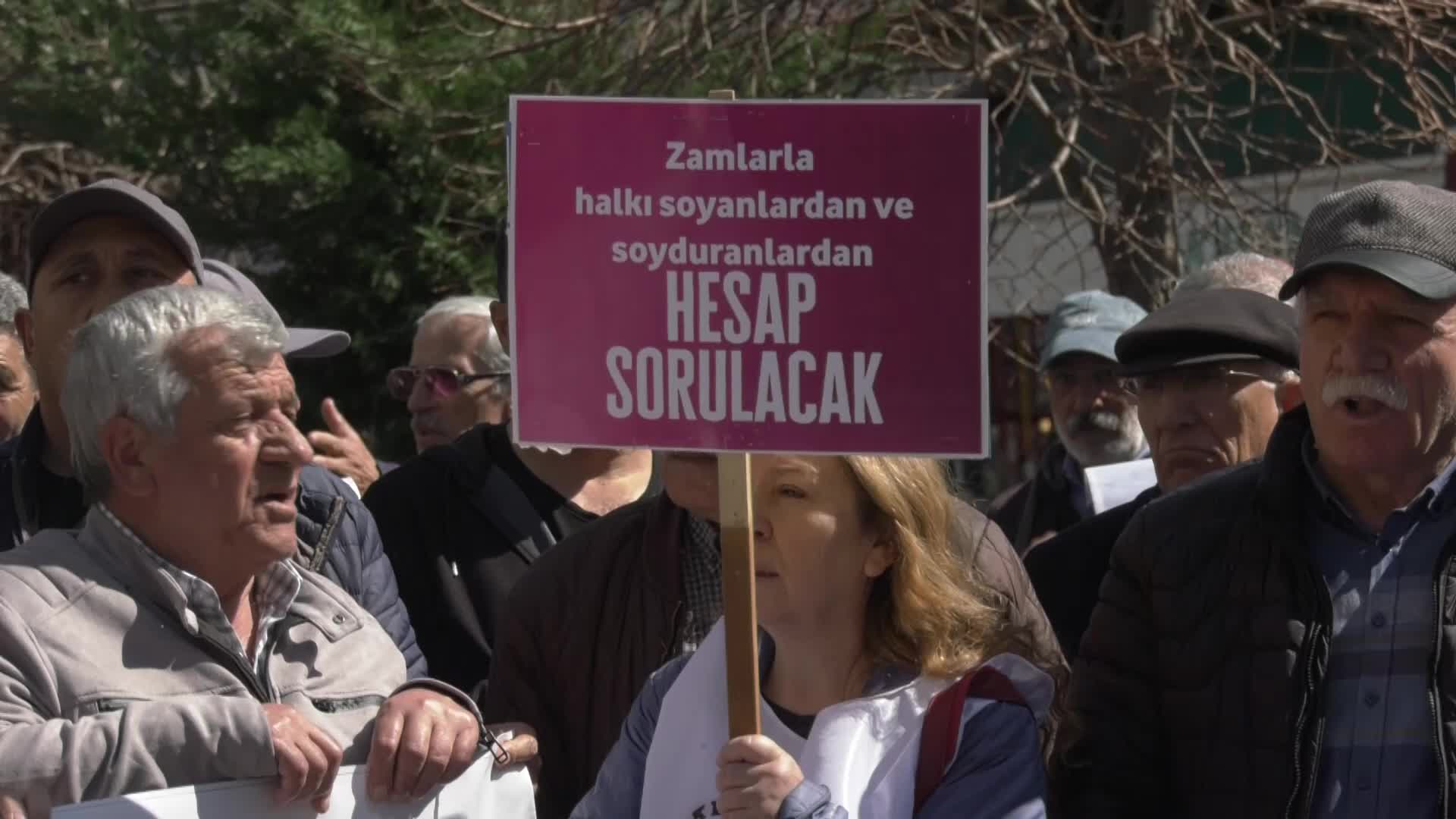 TÜM EMEKLİLERİN SENDİKASI: "EMEKLİLER KARNINI DOYURAMIYOR. AKP VE PAYDAŞLARI ARTIK ÜLKEYİ YÖNETEMİYOR"