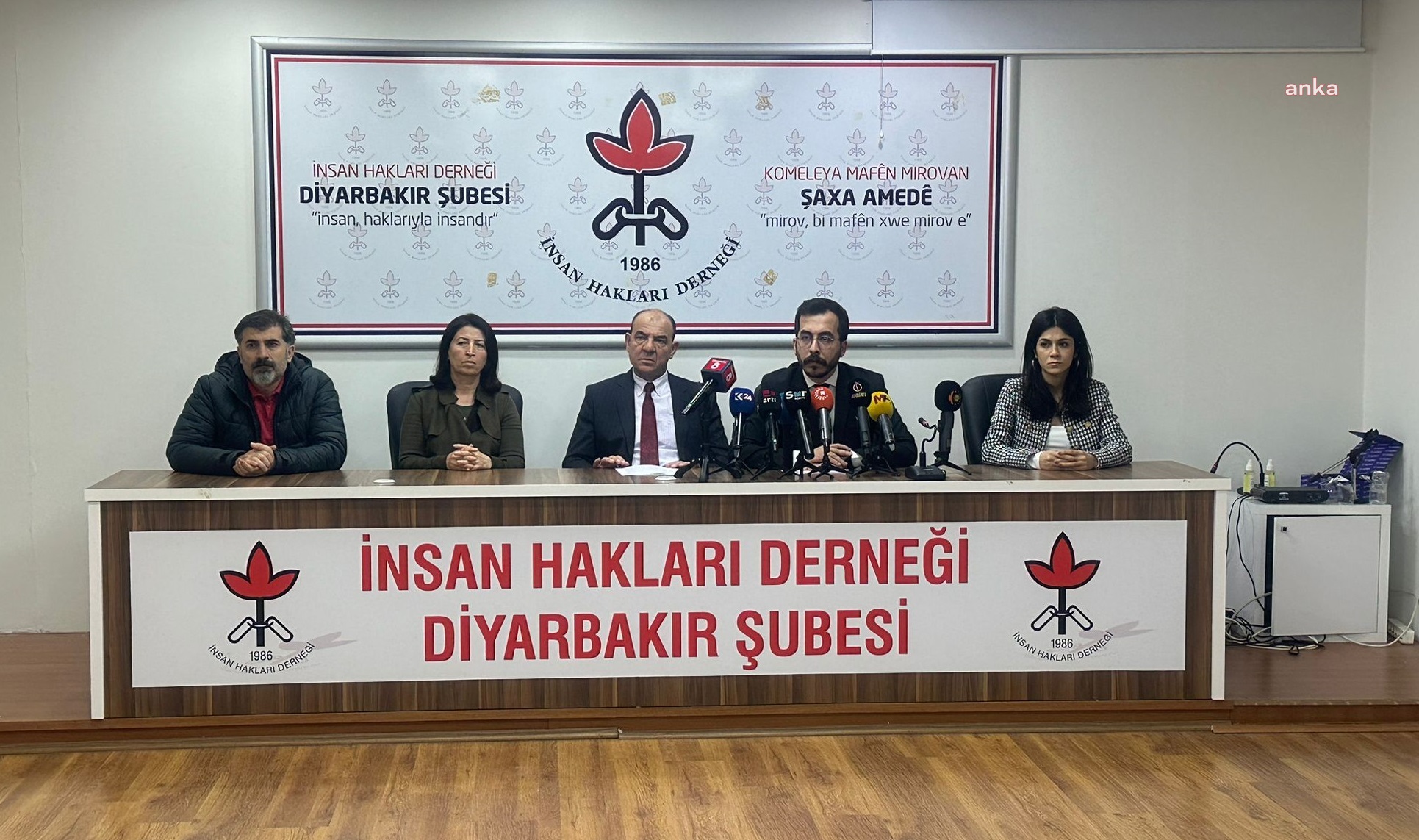 ''KÜRT MESELESİNİN ÇÖZÜMÜ VE BARIŞ KONFERANSI''NIN SONUÇ BİLDİRGESİ AÇIKLANDI