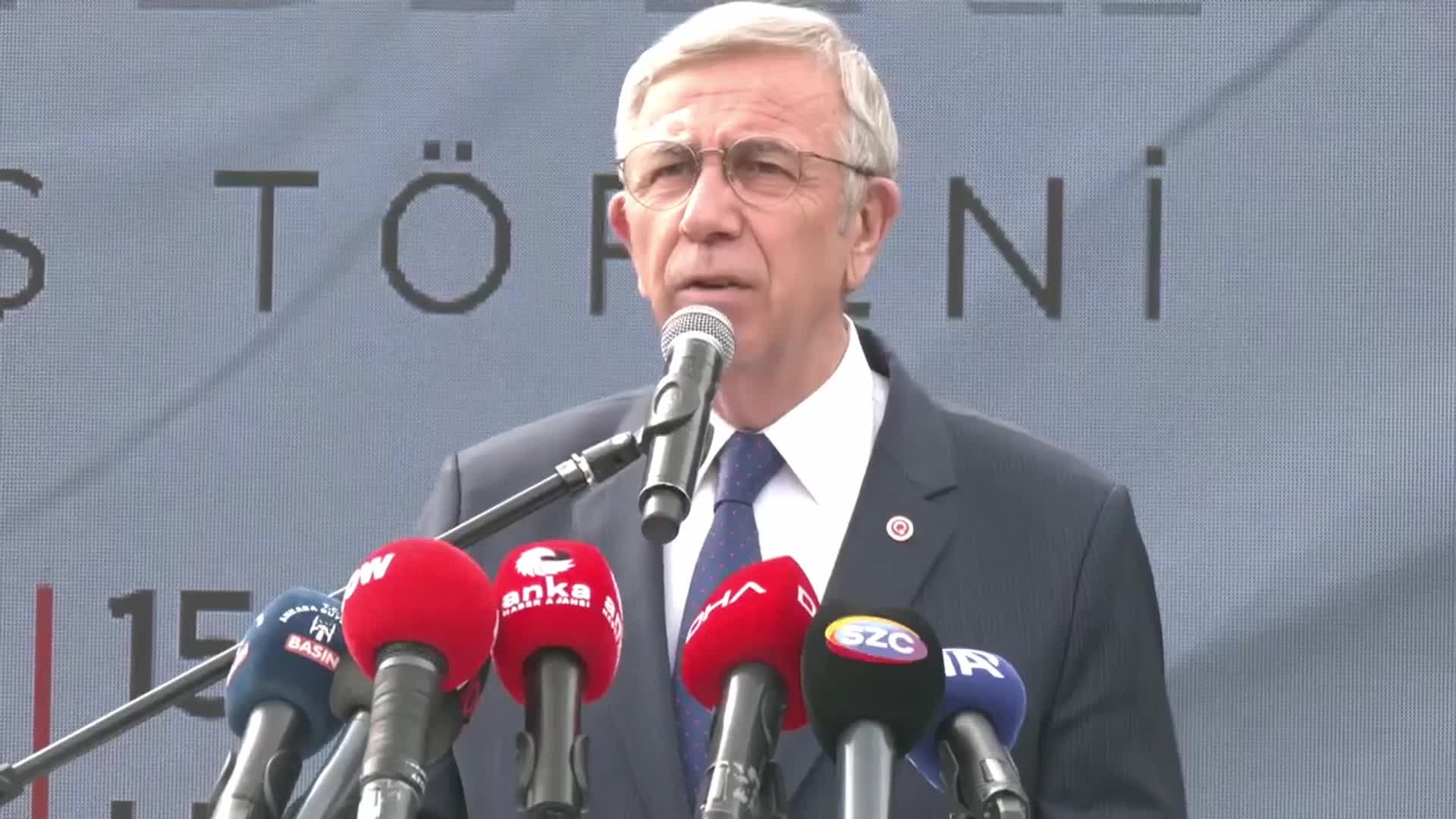 ABB TARAFINDAN YENİLENEN ULUS 100. YIL MEYDANI AÇILDI... YAVAŞ: BURAYI TURİZM KENTİ HALİNE GETİRMEK BİZİM EN BÜYÜK PROJELERİMİZDEN BİRİSİDİR"