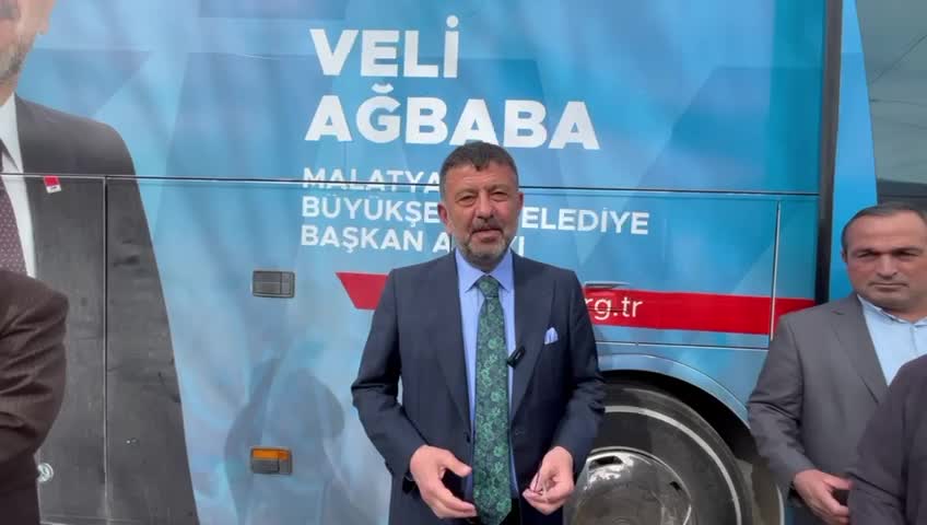 VELİ AĞBABA, BEM-BİR-SEN'DEN BELEDİYE ÇALIŞANLARINA GÖNDERİLEN MESAJA TEPKİ GÖSTERDİ: "SEÇİM BİTMİŞ DE KAZANILMIŞ GİBİ BİR HAVA VERMEYE ÇALIŞIYORLAR"