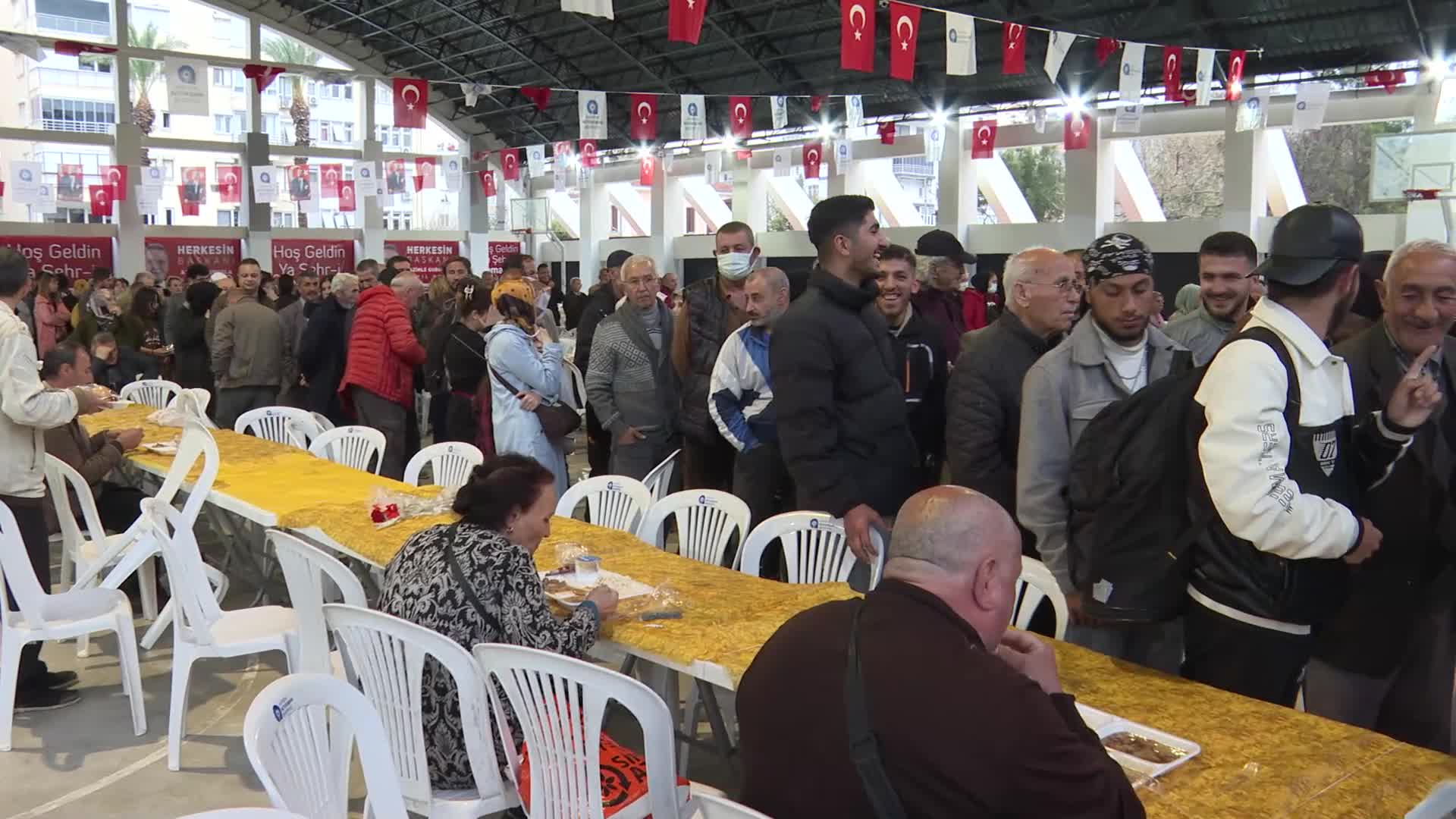 ANTALYA BÜYÜKŞEHİR BELEDİYESİ, RAMAZAN DAYANIŞMASINA DEVAM EDİYOR