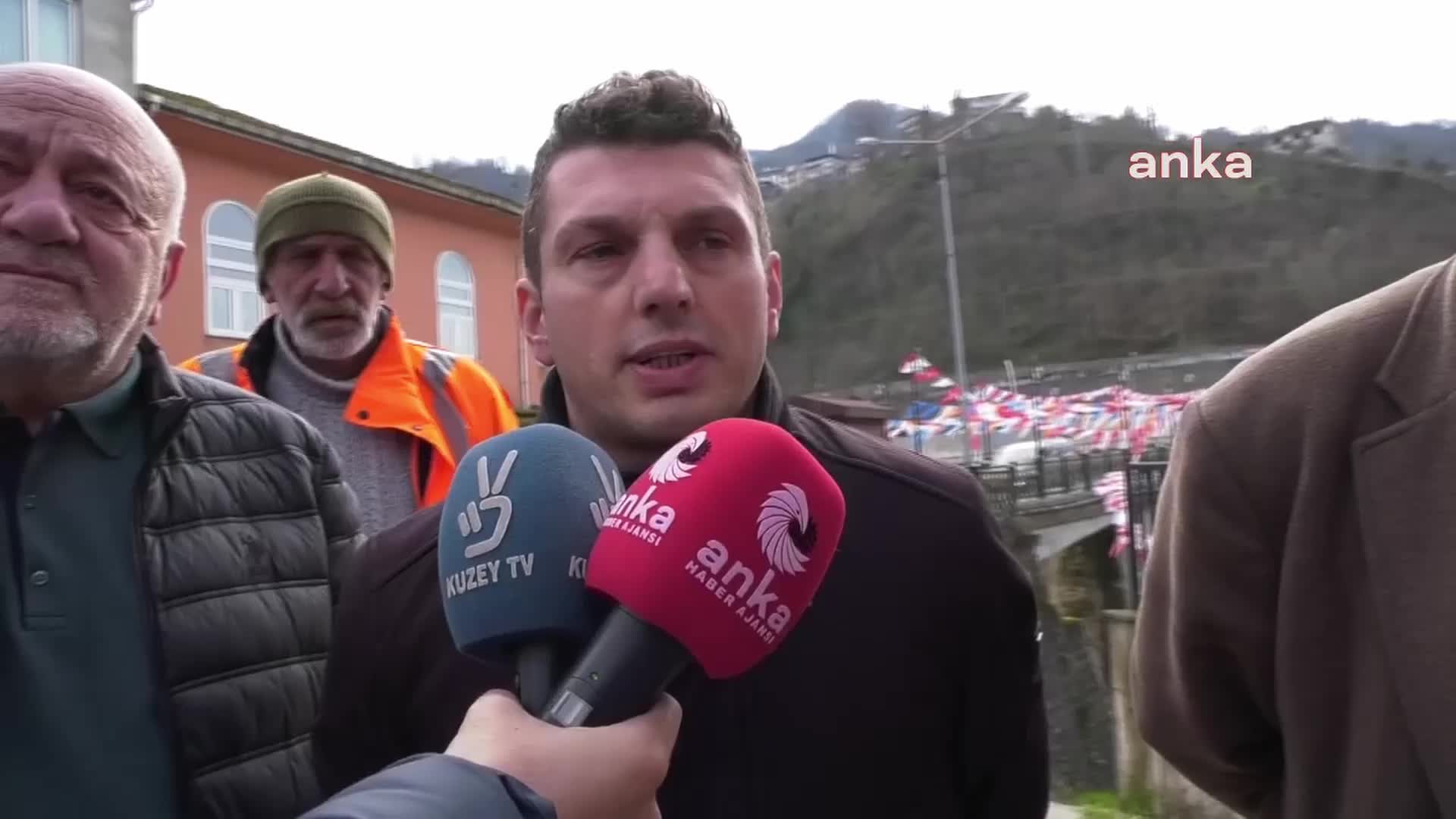 CUMHURBAŞKANI ERDOĞAN’IN MEMLEKETİ GÜNEYSU’DA CHP BELEDİYE BAŞKANI ADAYININ SEÇİM AFİŞLERİ YIRTILDI