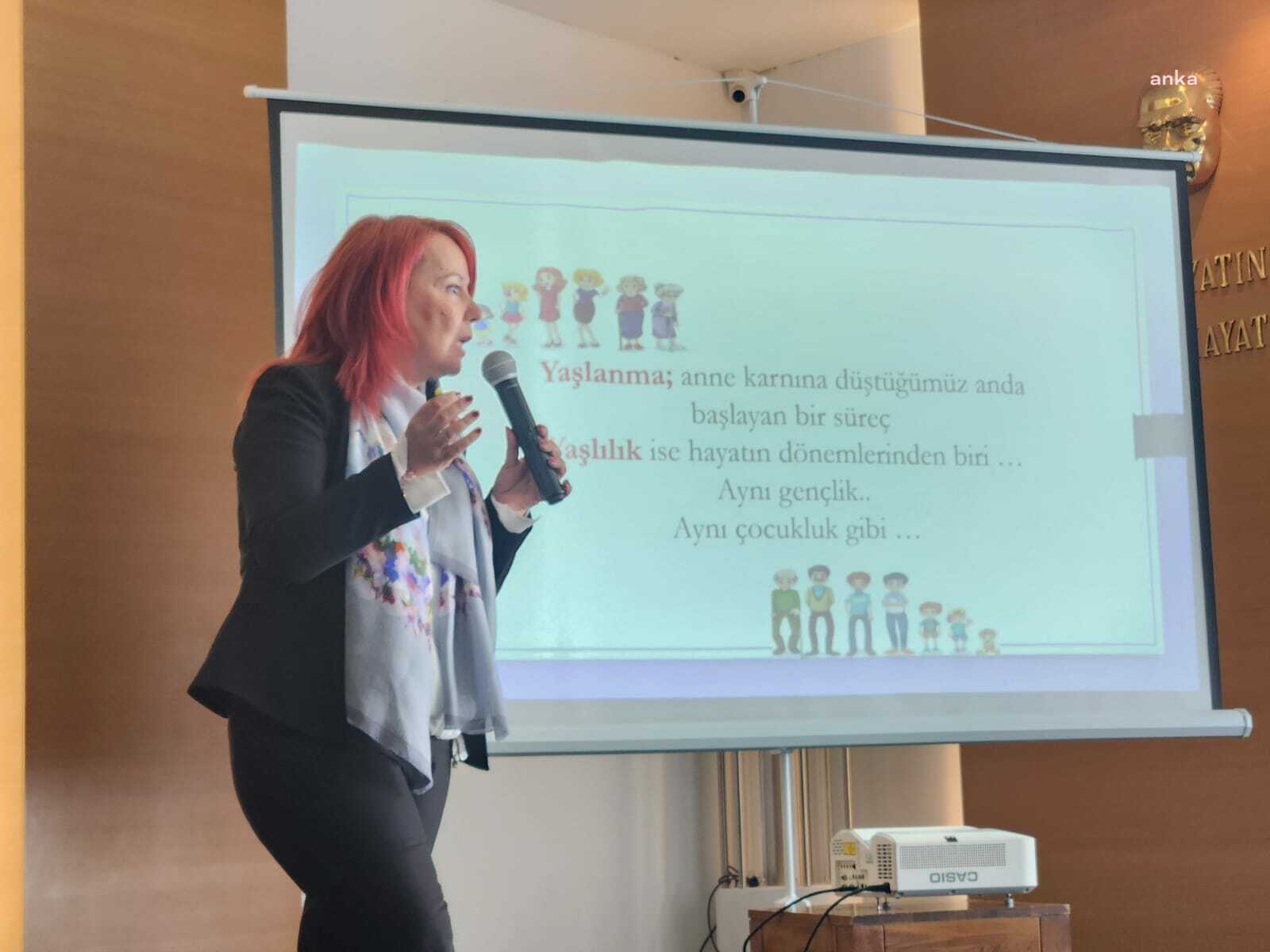 KARŞIYAKA BELEDİYESİ’NDEN YAŞLILARA SAYGI HAFTASI PANELİ