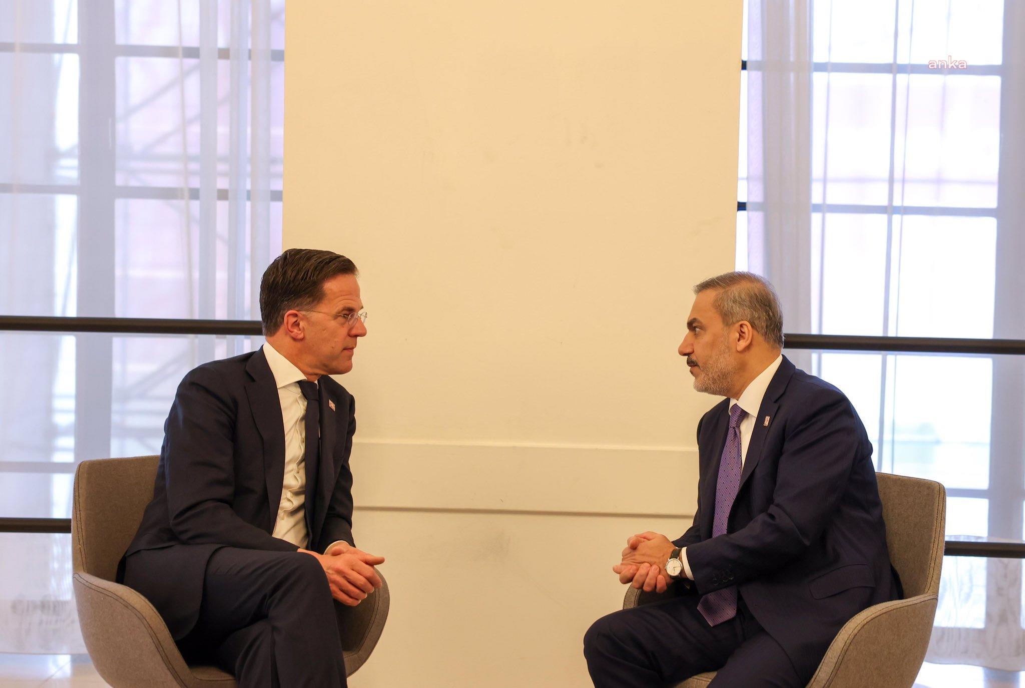 DIŞİŞLERİ BAKANI FİDAN, BRÜKSEL'DE HOLLANDA BAŞBAKANI RUTTE İLE GÖRÜŞTÜ