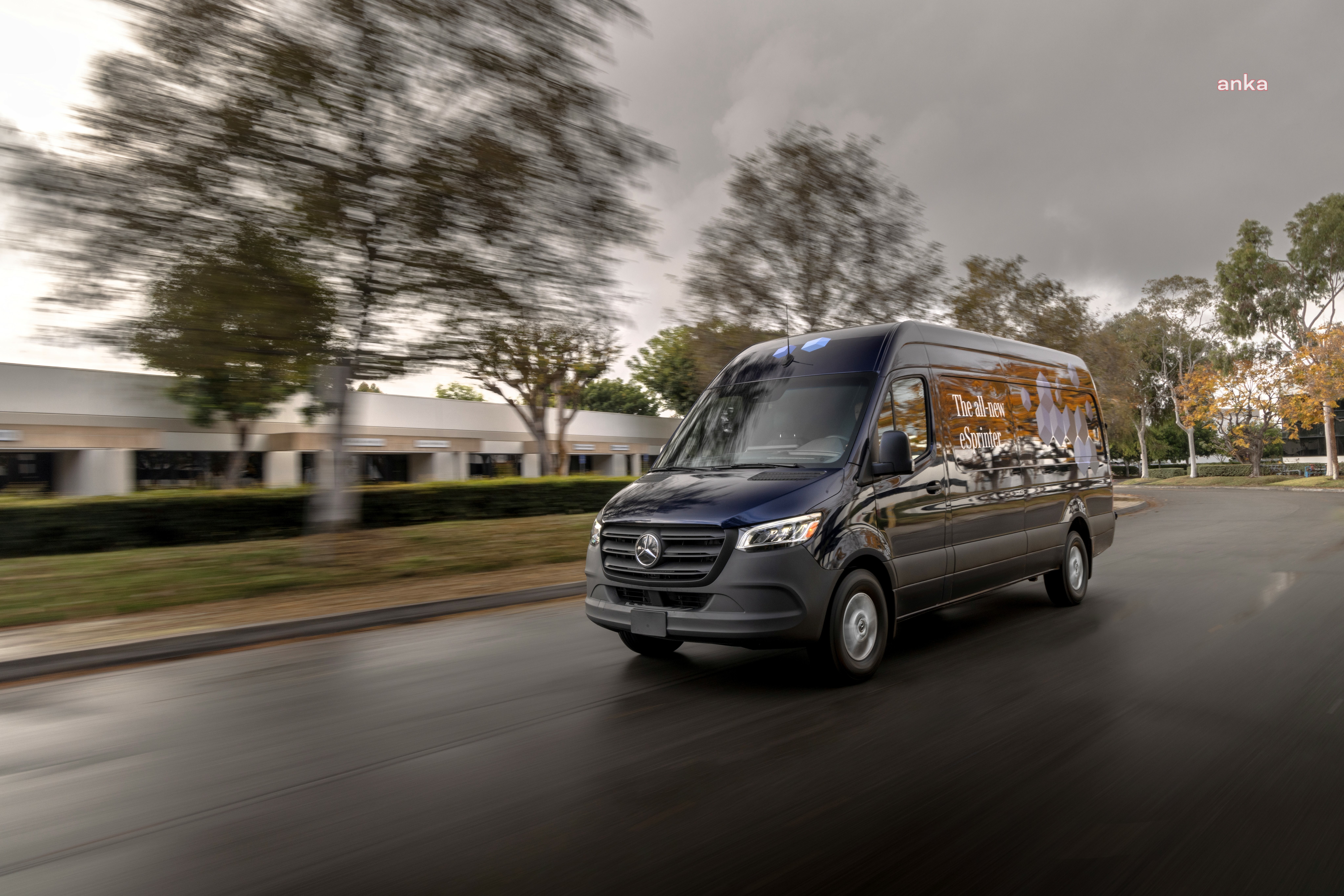 MERCEDES-BENZ’İN YENİ ESPRINTER VE SPRINTER MODELLERİ, 2024’ÜN İKİNCİ YARISINDA TÜRKİYE’DE