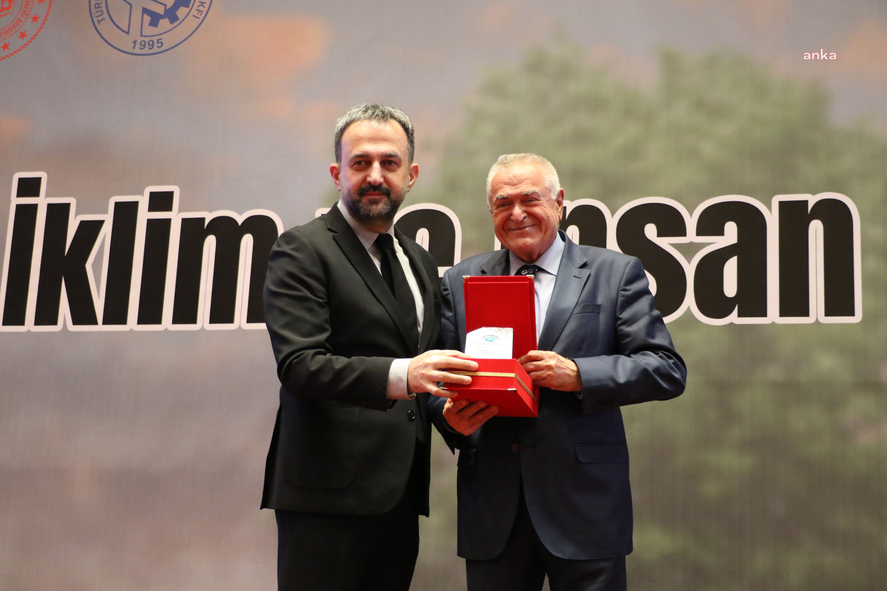 ANKARA KENT KONSEYİ BAŞKANI HALİL İBRAHİM YILMAZ, İKLİM ELÇİSİ ÖDÜLÜ ALDI