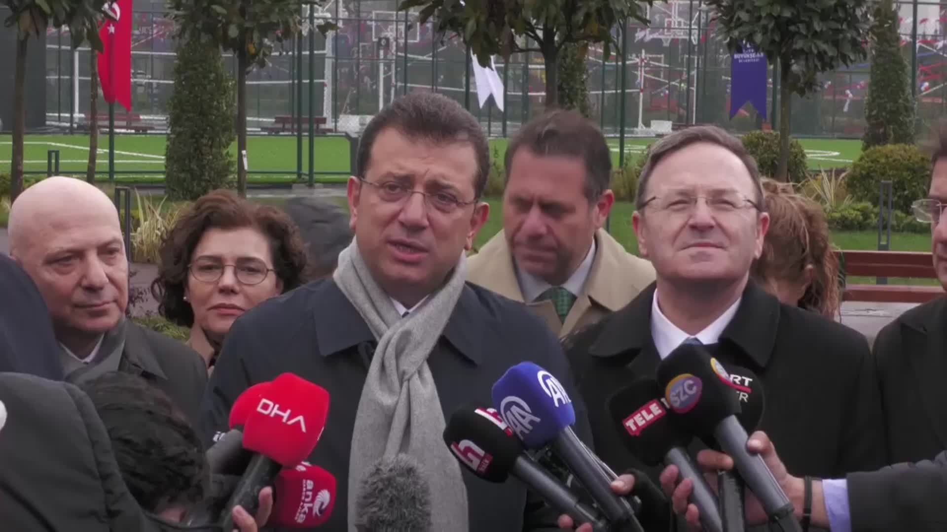 İMAMOĞLU : TOPUNUZ GELİN NE OLACAK! KASAP DÜKKANI BİLMEM NE DÜKKANI GEZEREK OY İSTİYORSUN. YAZIK! ÜZÜLÜYORUM
