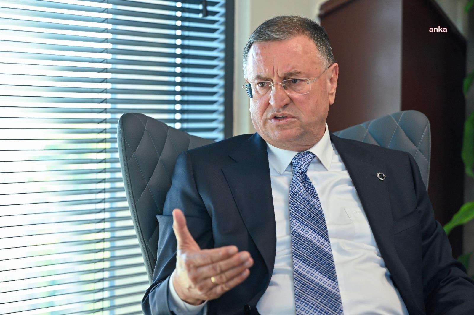 LÜTFÜ SAVAŞ'TAN SAMANDAĞ’DA YAŞANAN OLAYLA İLGİLİ AÇIKLAMA: "VATANDAŞIMIZ HASTA, TEDAVİSİ İÇİN ELİMDEN GELENİ YAPACAĞIM"