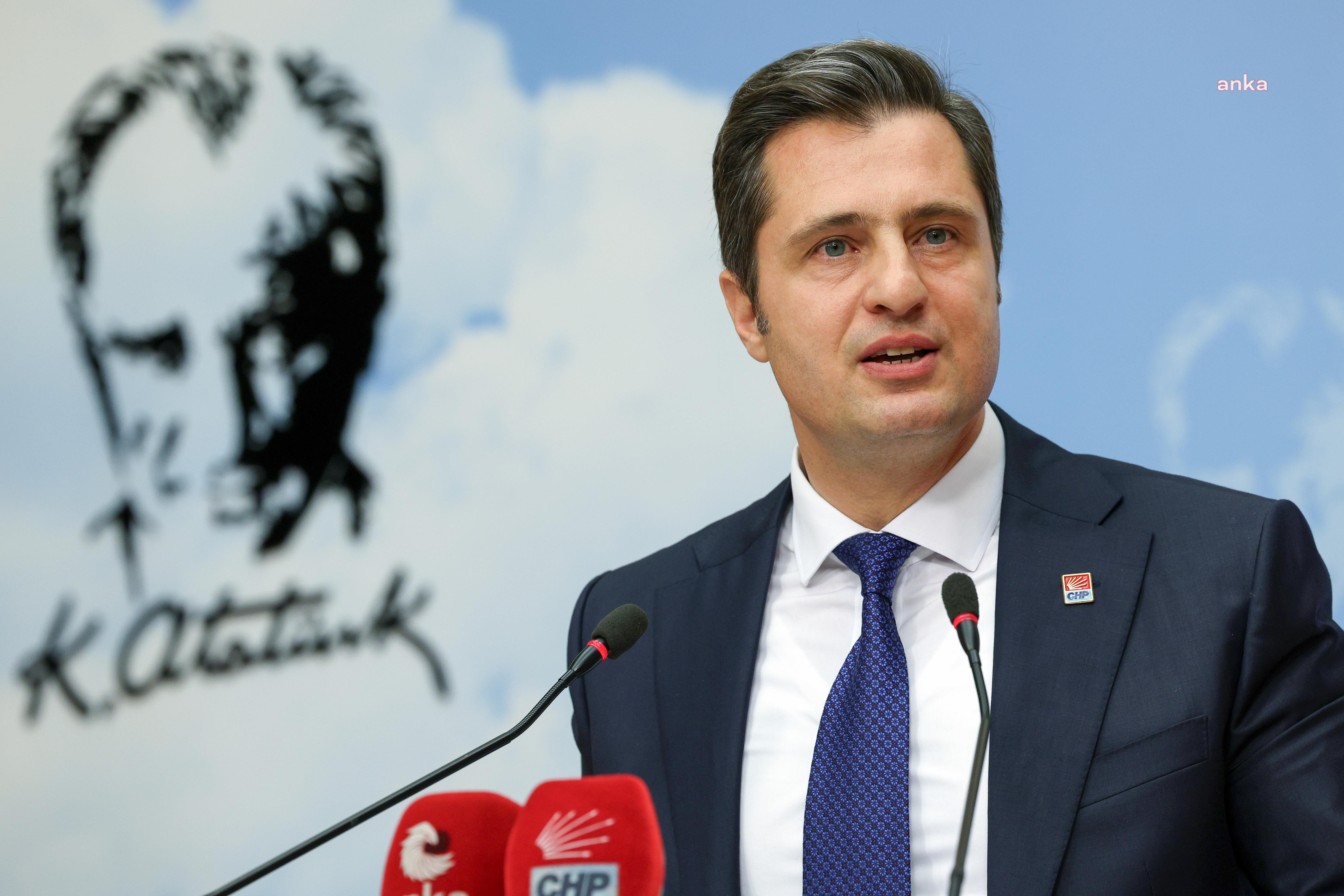 DENİZ YÜCEL: "BİR BAKANIN SEÇİM ÇALIŞMASI İÇİN ÜNİVERSİTEDE KONUŞMASI KABUL EDİLEMEZ"