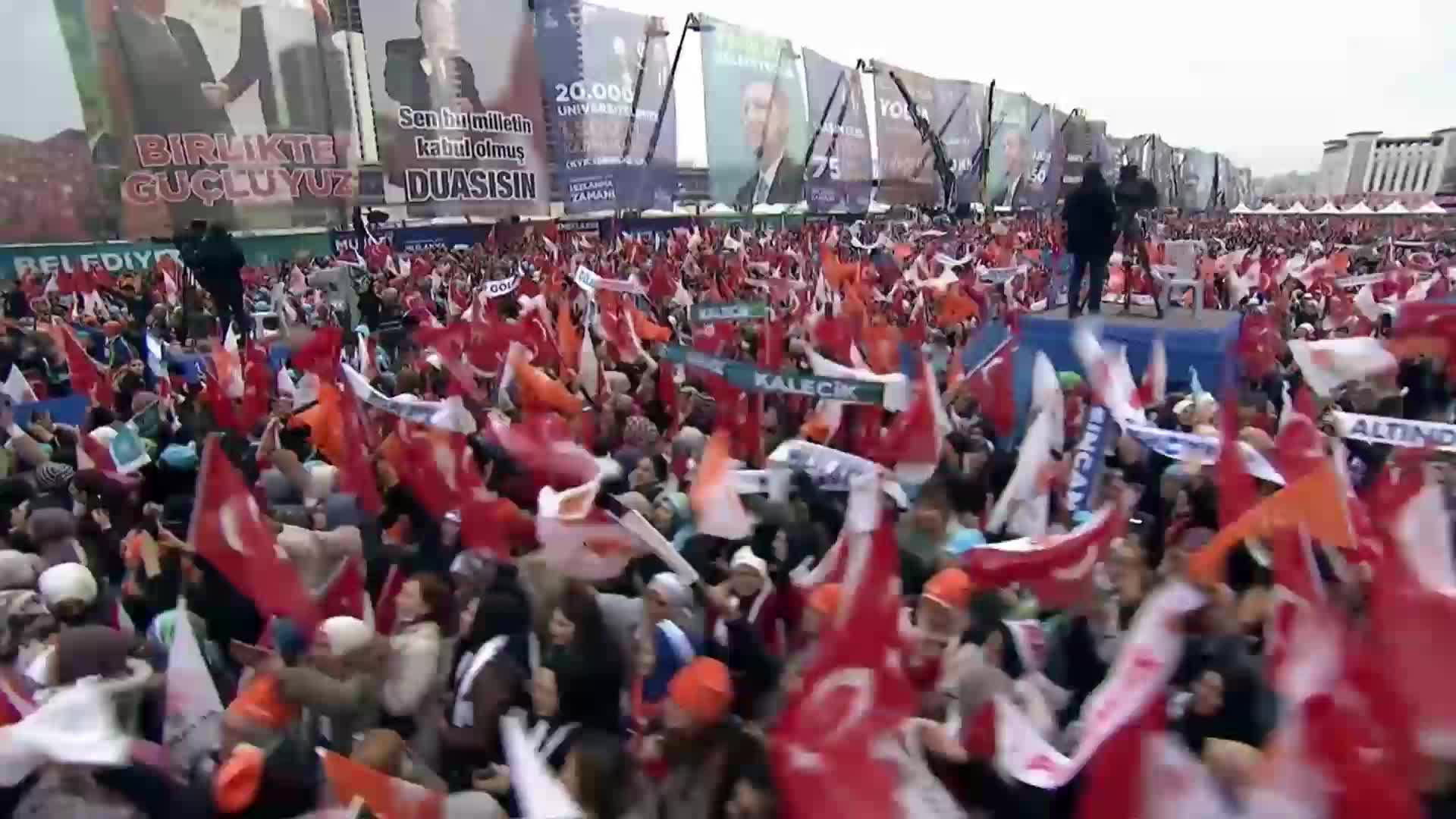 ERDOĞAN ANKARA'DA KONUŞTU: ''BURAYI MURAT KURUM KARDEŞİMİZ YAPTI. ŞİMDİ İSTANBUL'U KAZANMAK MURAT KARDEŞİMİZE YAKIŞIR''
