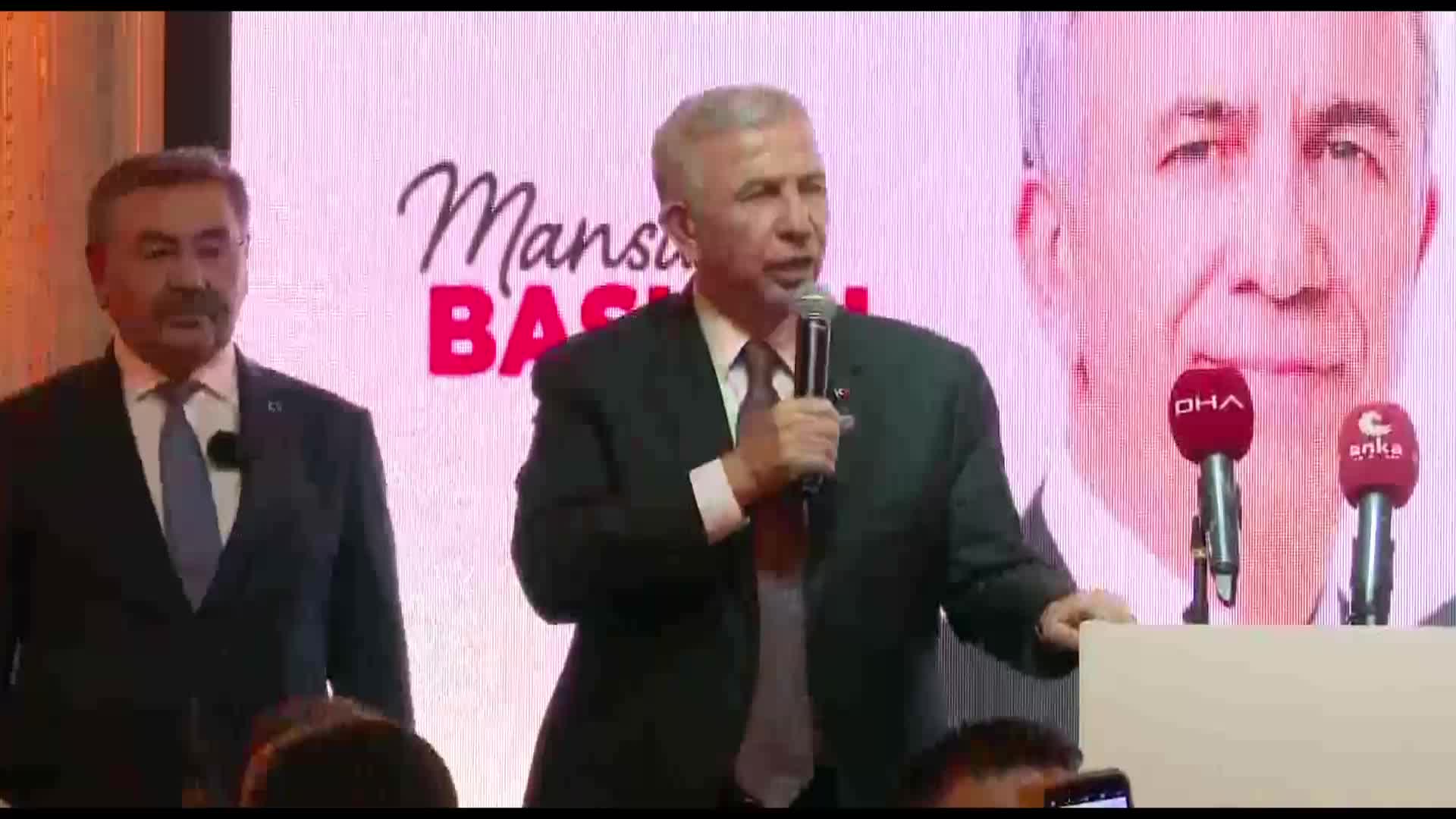 MANSUR YAVAŞ'TAN İKTİDARA: "SİZ AÇLIK SINIRINI 16 BİN LİRA YAPIP EMEKLİYİ 10 BİN LİRAYA MAHKUM EDERSENİZ BU 'ÖLÜN' DEMEKTİR, 'AÇ KALIN' DEMEKTİR"