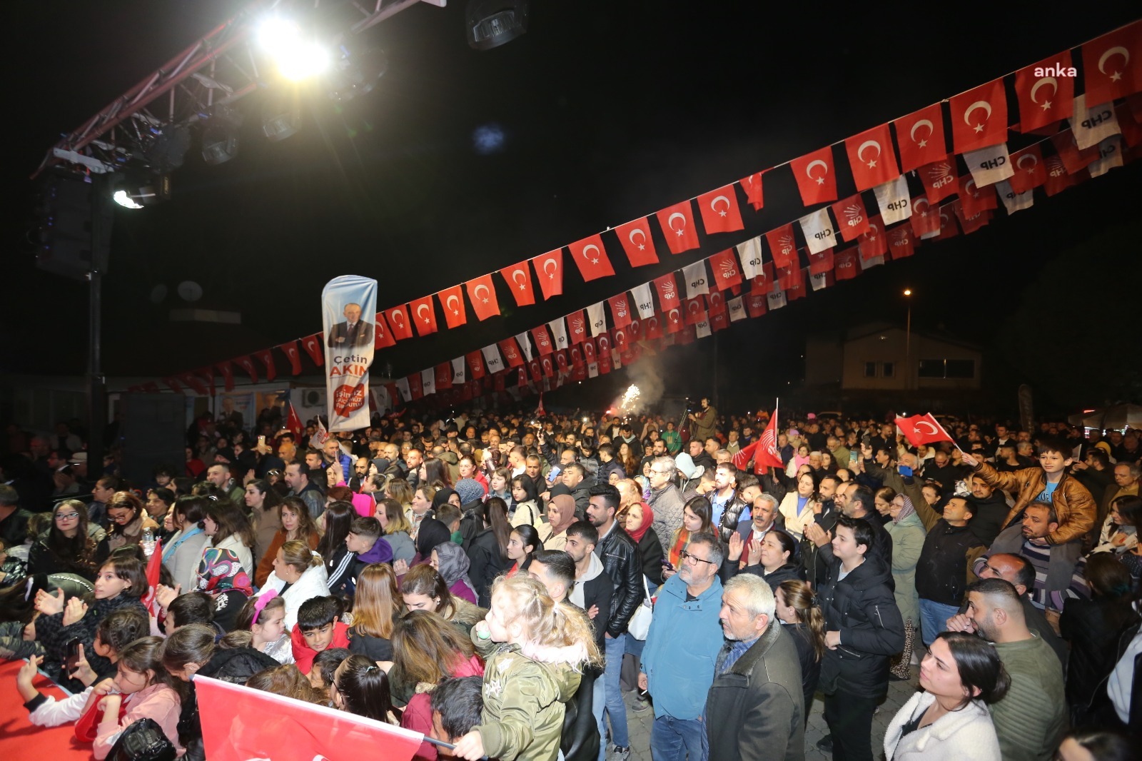 TURGUTLU BELEDİYE BAŞKANI AKIN, ERGENEKON MAHALLESİ’Nİ ZİYARET ETTİ