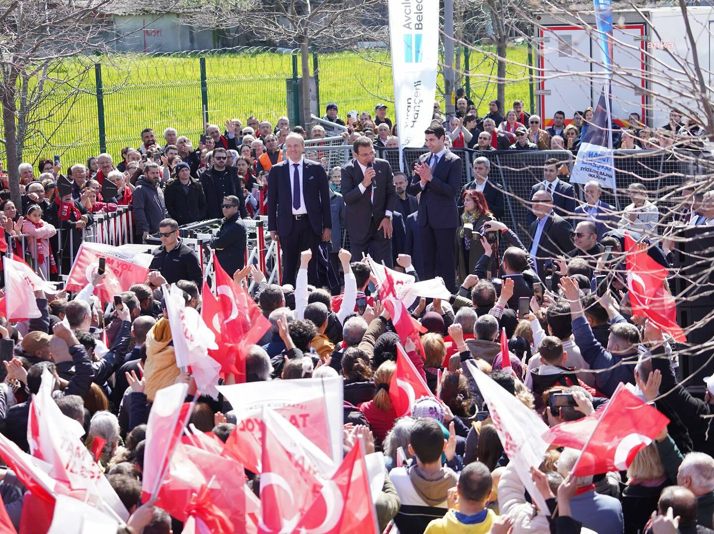 AVCILAR BELEDİYESİ’NİN “DÖNÜŞÜM MAHALLESİ” PROJESİ, İMAMOĞLU’NUN KATILIMIYLA TANITILDI