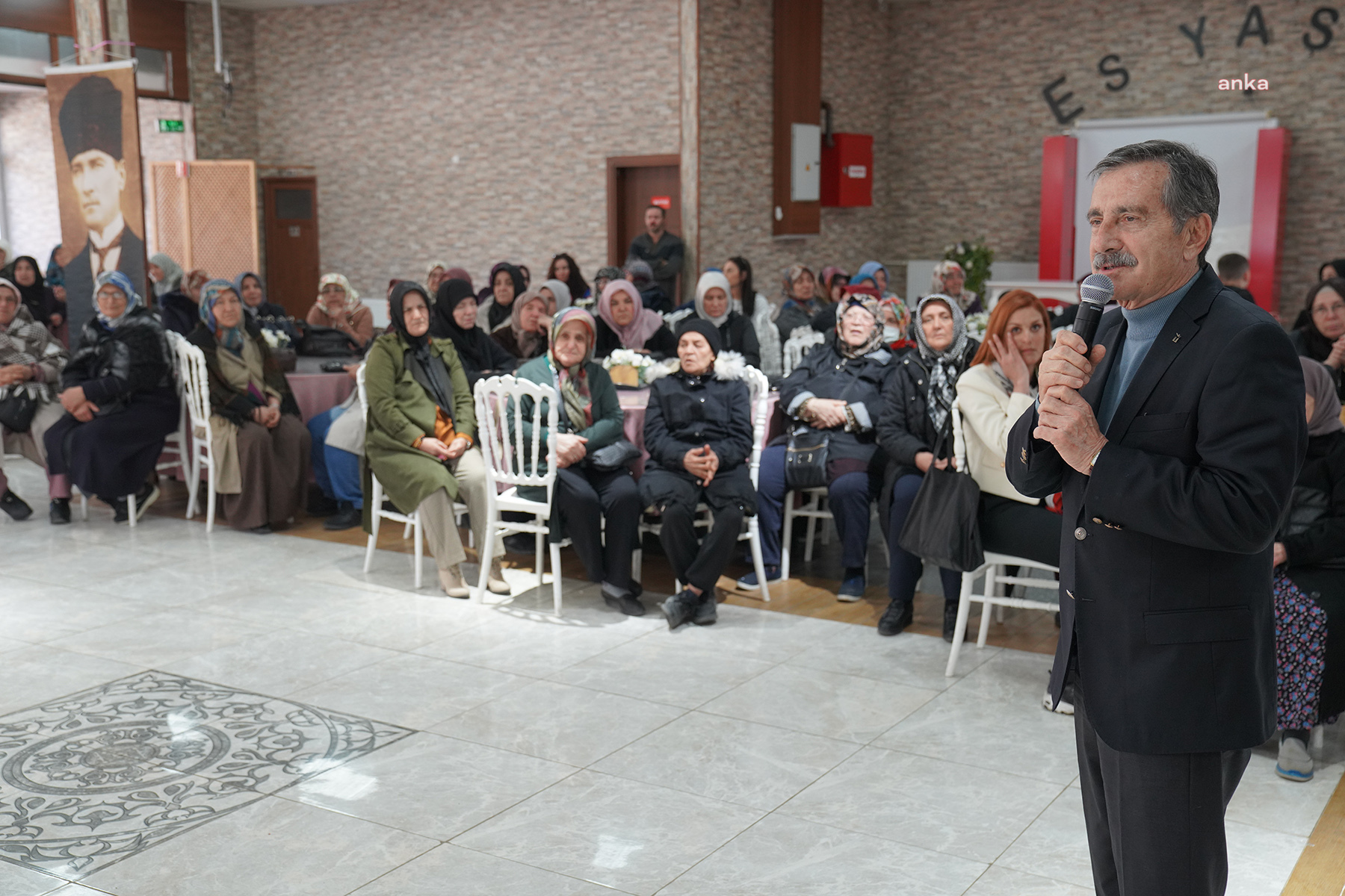 TEPEBAŞI’NDA DUALAR, ŞEHİTLER VE DEPREMLERDE YİTİRİLEN VATANDAŞLAR İÇİN OKUNDU