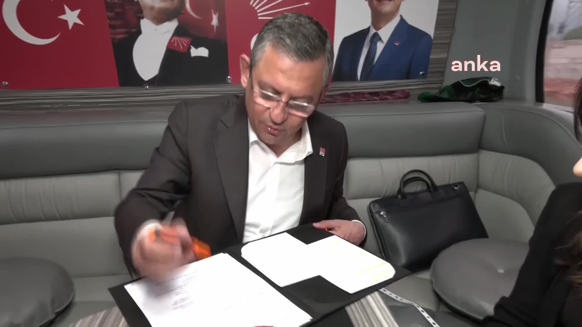 CHP GENEL BAŞKANI ÖZEL ANKA'YA KONUŞTU: “BAKANLARDAN MEDET UMUYORLAR. BU ERDOĞAN'IN YENİ REJİMİNİN ÇUVALLADIĞINI GÖSTEREN BİR İTİRAF''