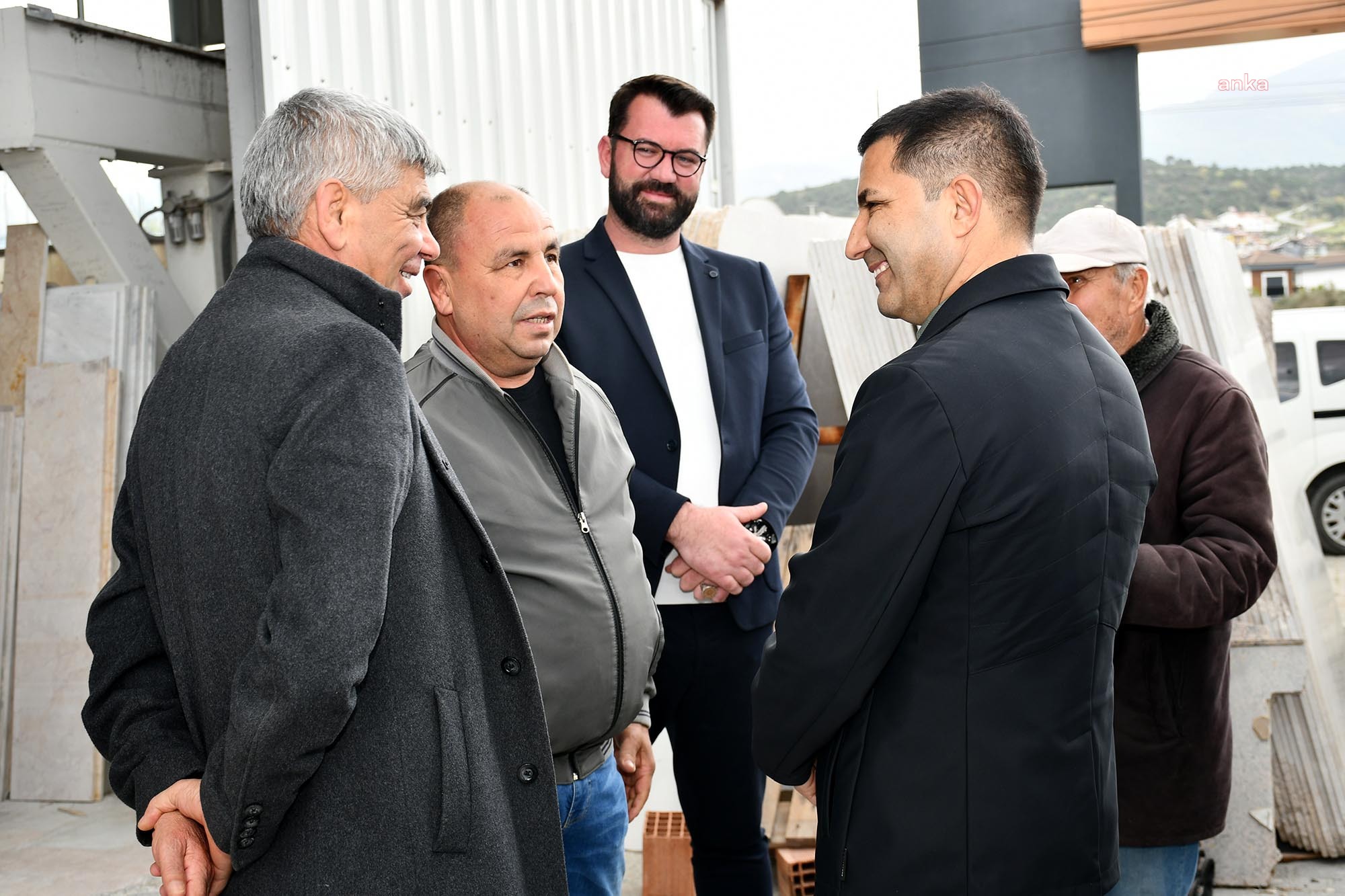 KUŞADASI BELEDİYE BAŞKANI GÜNEL’DEN DAVUTLAR SANAYİ SİTESİ ESNAFINA ZİYARET
