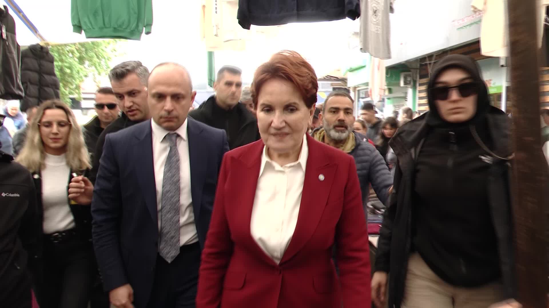 MERAL AKŞENER, KÖYCEĞİZ'DE: "GERÇEK BİR MUHALEFETİN NASIL YAPILACAĞINI GÖSTERMEZSEM 2028'DE BANA OY VERMEYİN"