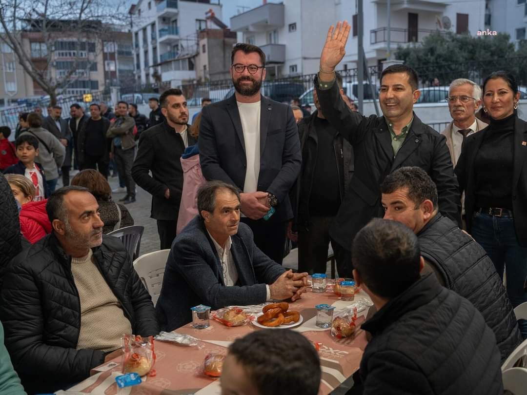 KUŞADASI BELEDİYE BAŞKANI GÜNEL, DAVUTLAR SAKİNLERİYLE İFTAR SOFRASINDA BULUŞTU