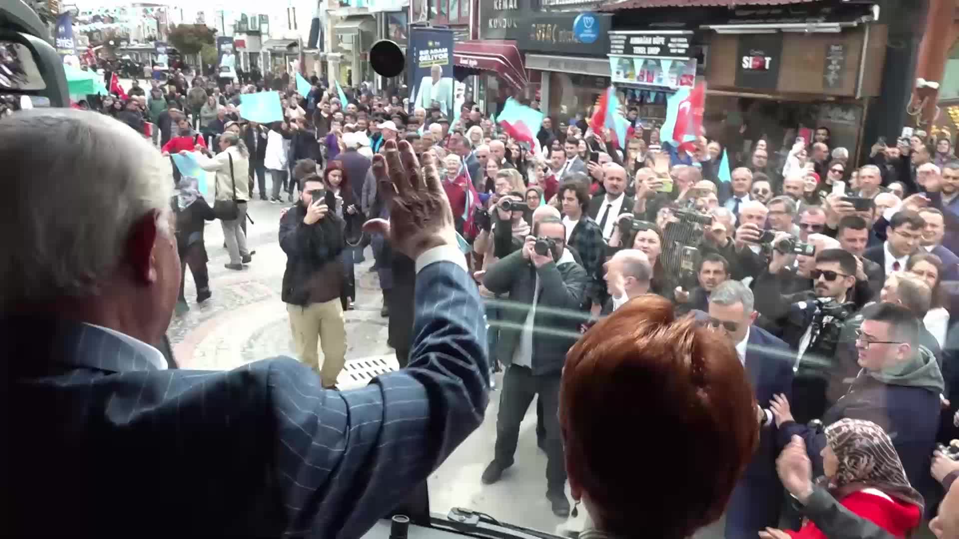 İYİ PARTİ ADAYI, EDİRNE’DE CHP’NİN ÇEKİLMESİNİ “RÖVANŞ OLSUN” DİYEREK İSTEDİ, AKŞENER DE “BORÇ ÖDENSİN” DEDİ