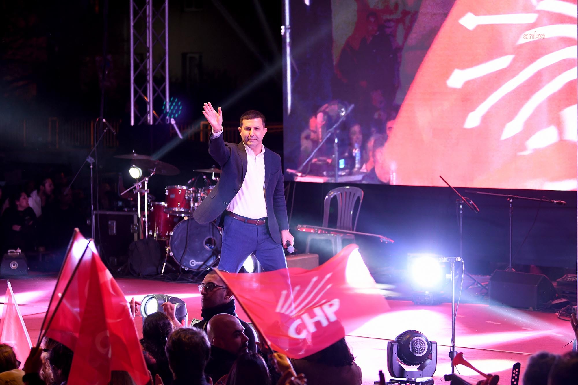 KUŞADASI BELEDİYE BAŞKANI GÜNEL: “KUŞADALILAR VEFAYI, ONLARA HİZMET EDENİ BİLİR”